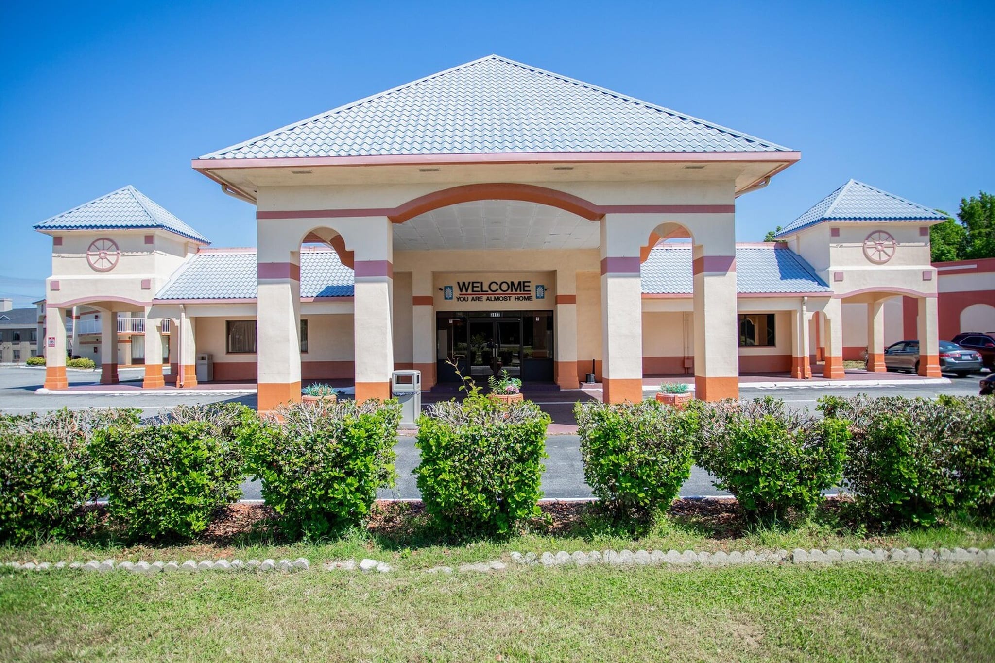 Exterior Summer