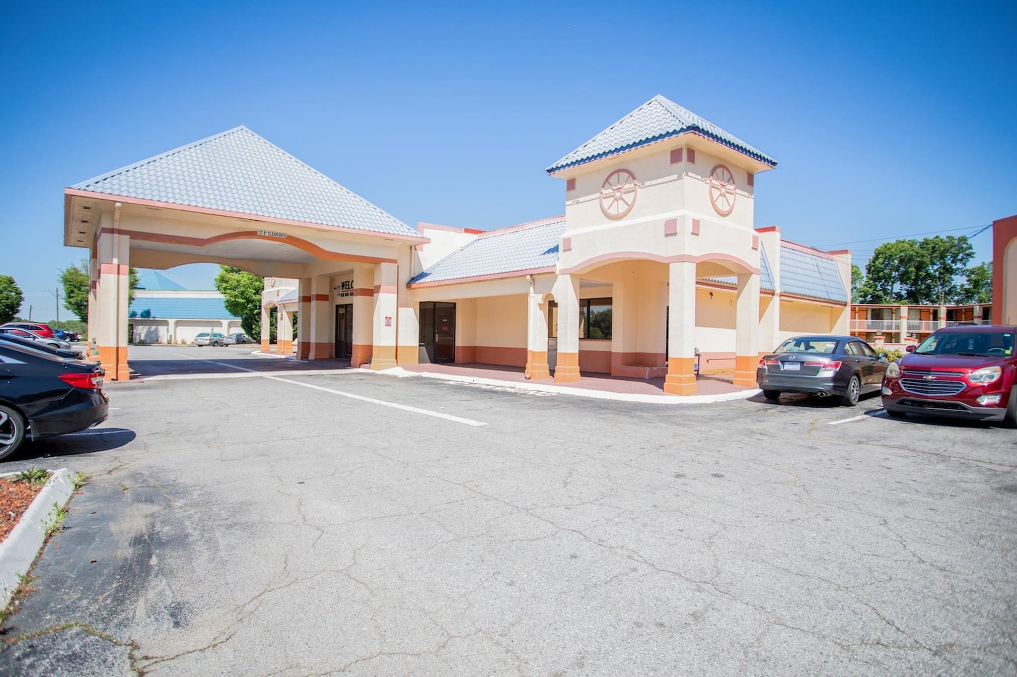 Exterior Summer