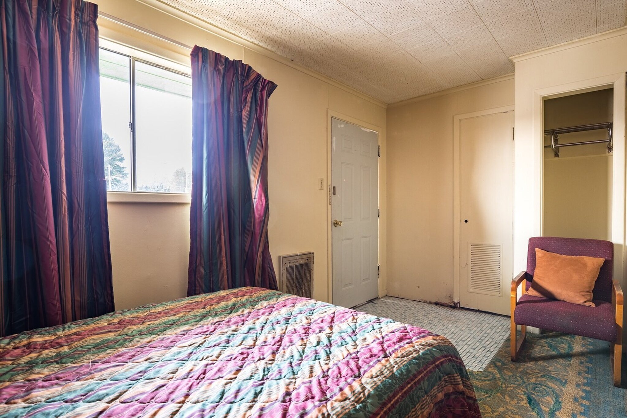 Bed Room