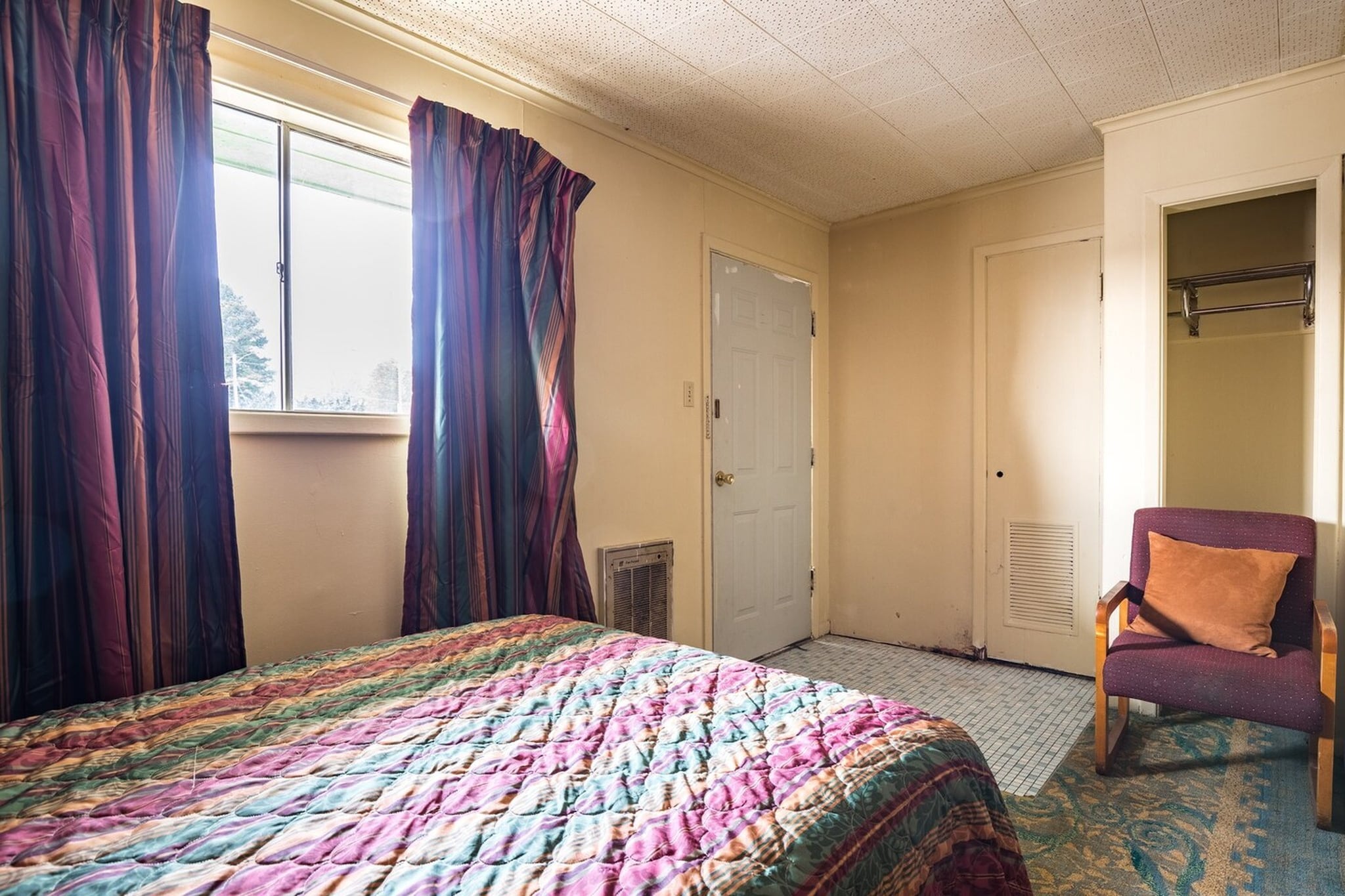 Bed Room