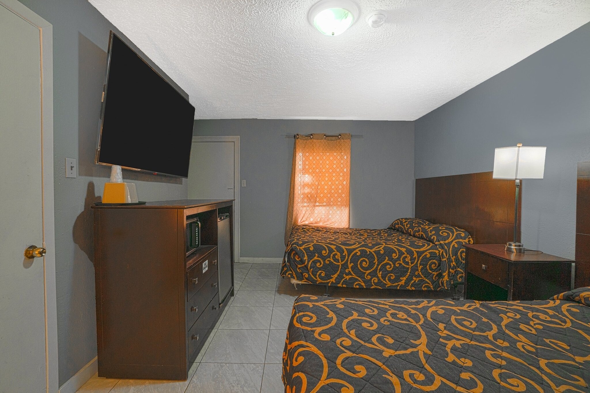 Bed Room