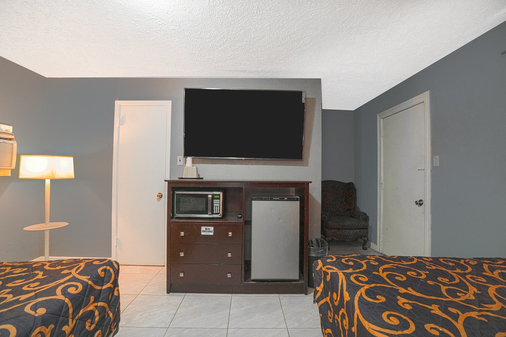 Bed Room