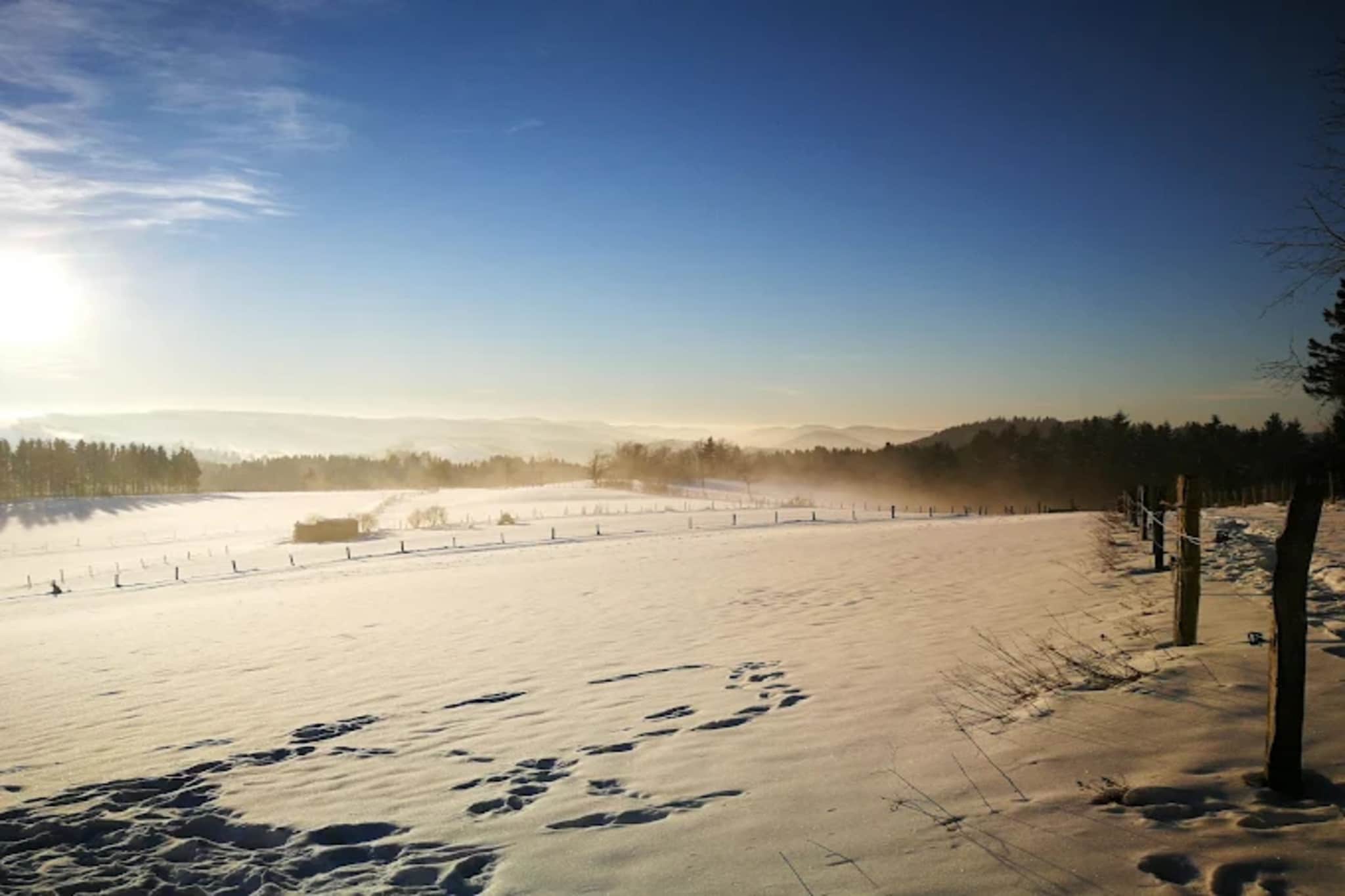 Ferienhaus 'Rothaarglück' Sauerland mit Aussicht-Gebied winter 5km