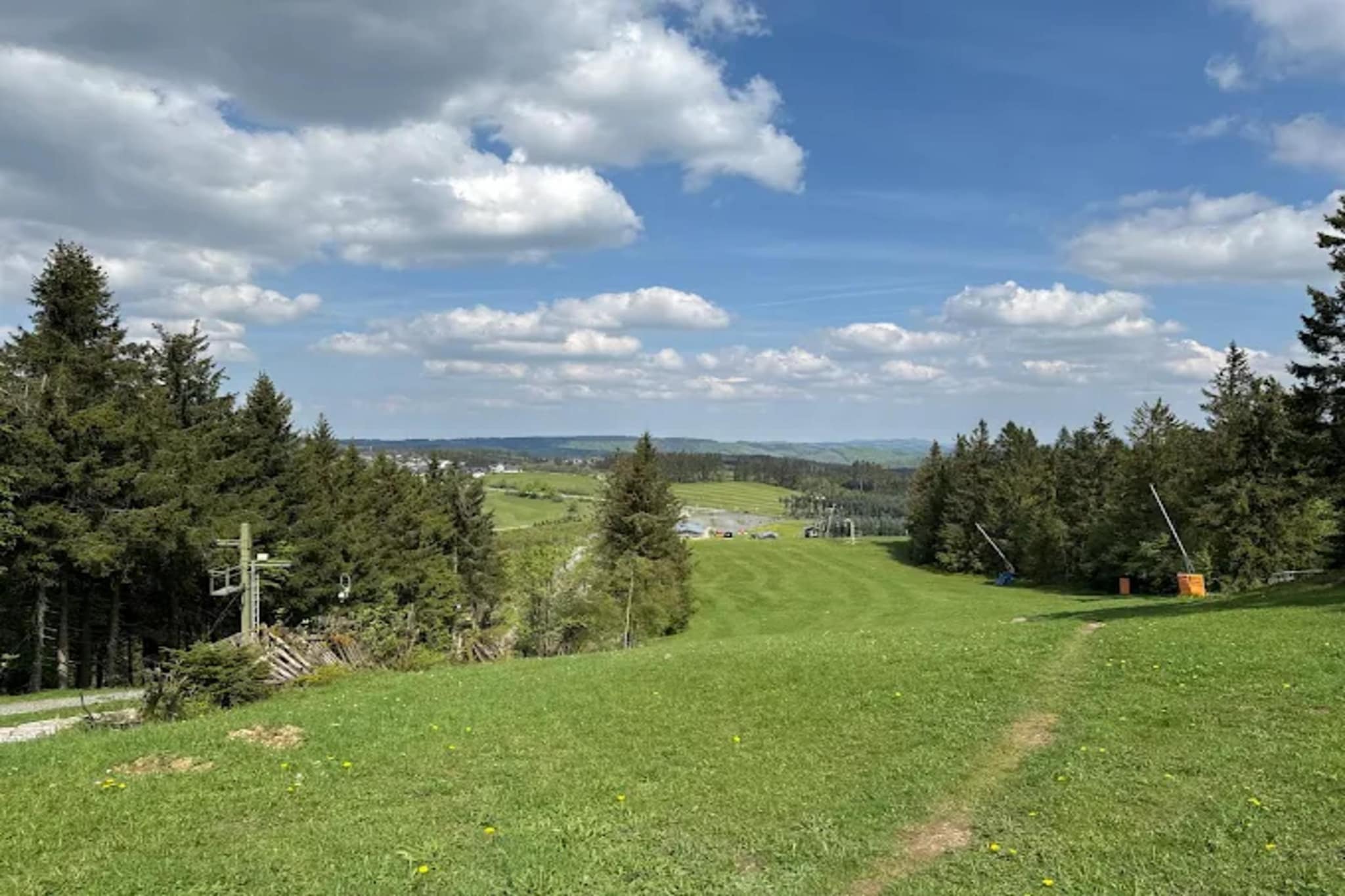 Ferienhaus 'Rothaarglück' Sauerland mit Aussicht-Gebieden zomer 5km