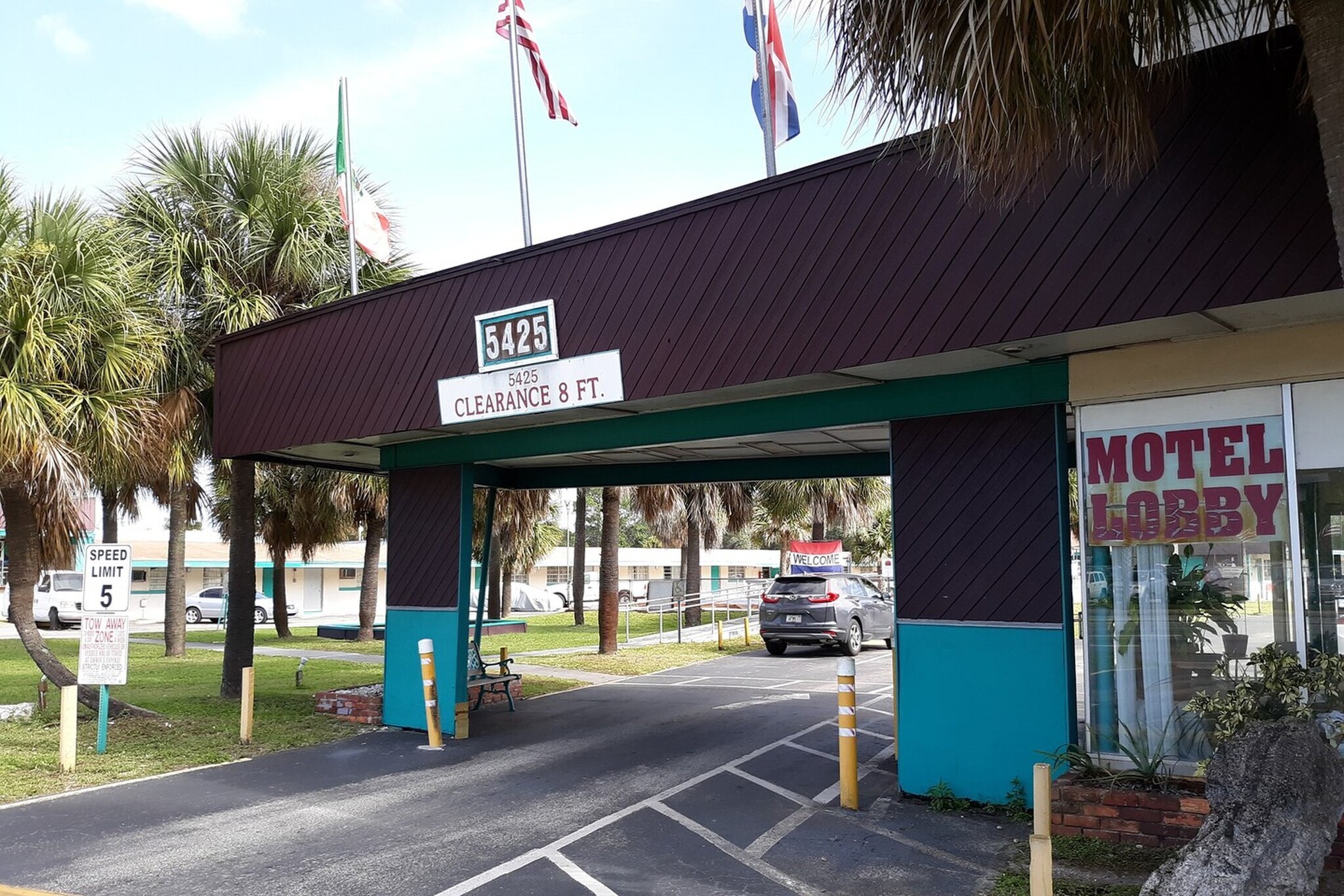 Exterior Summer