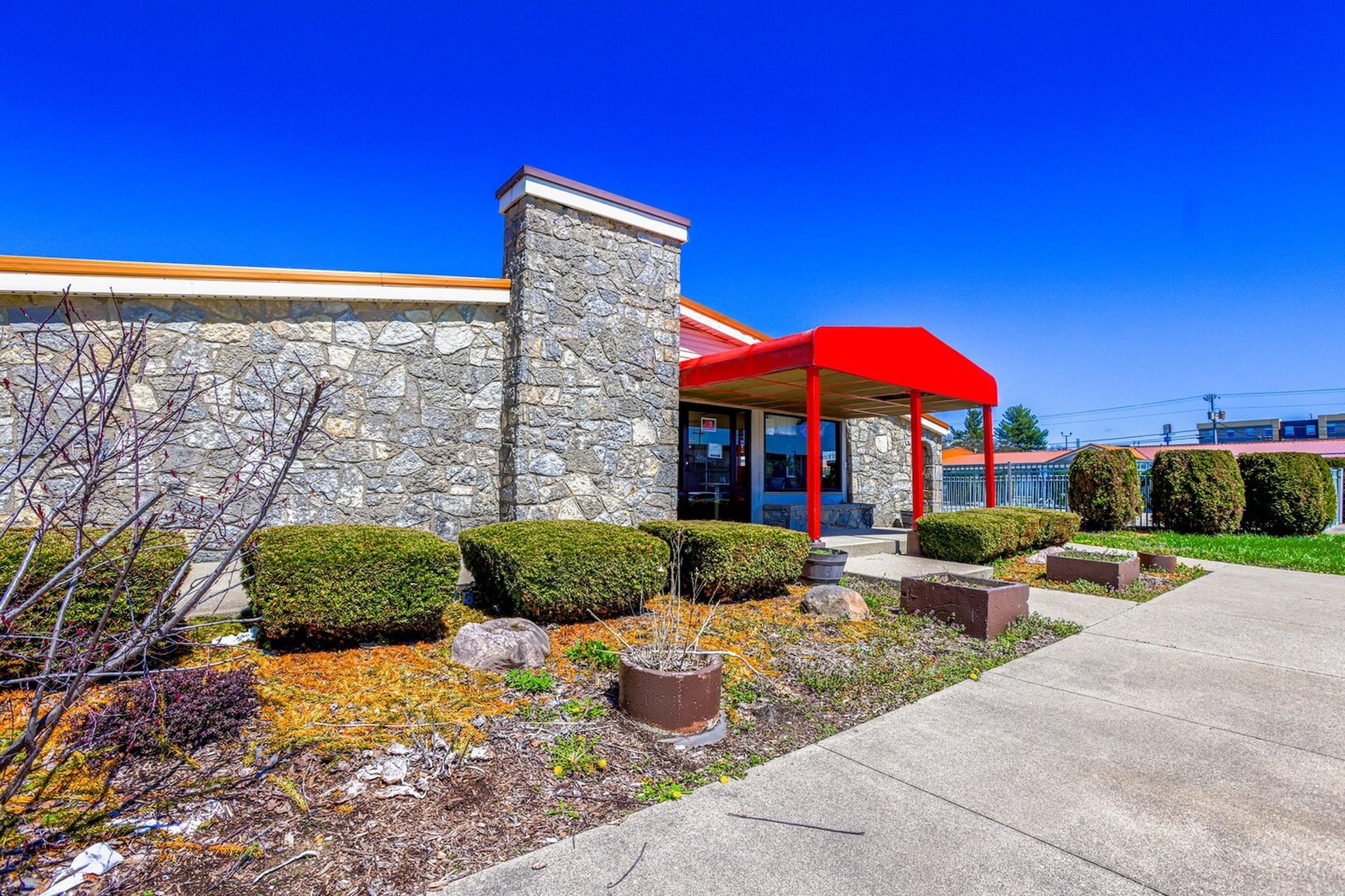 Exterior Summer