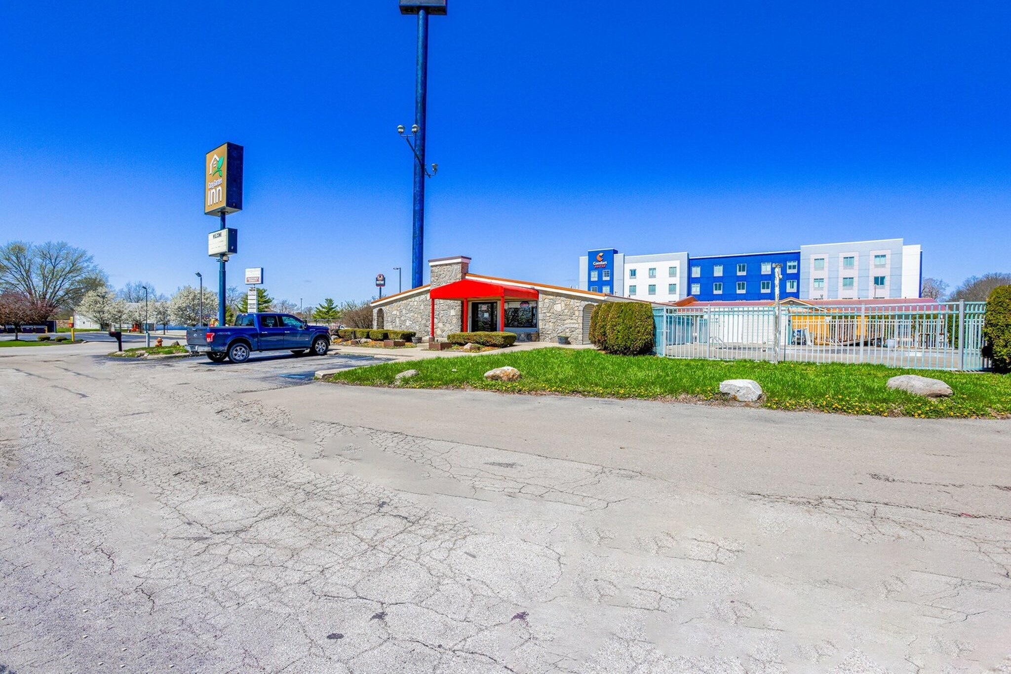 Exterior Summer