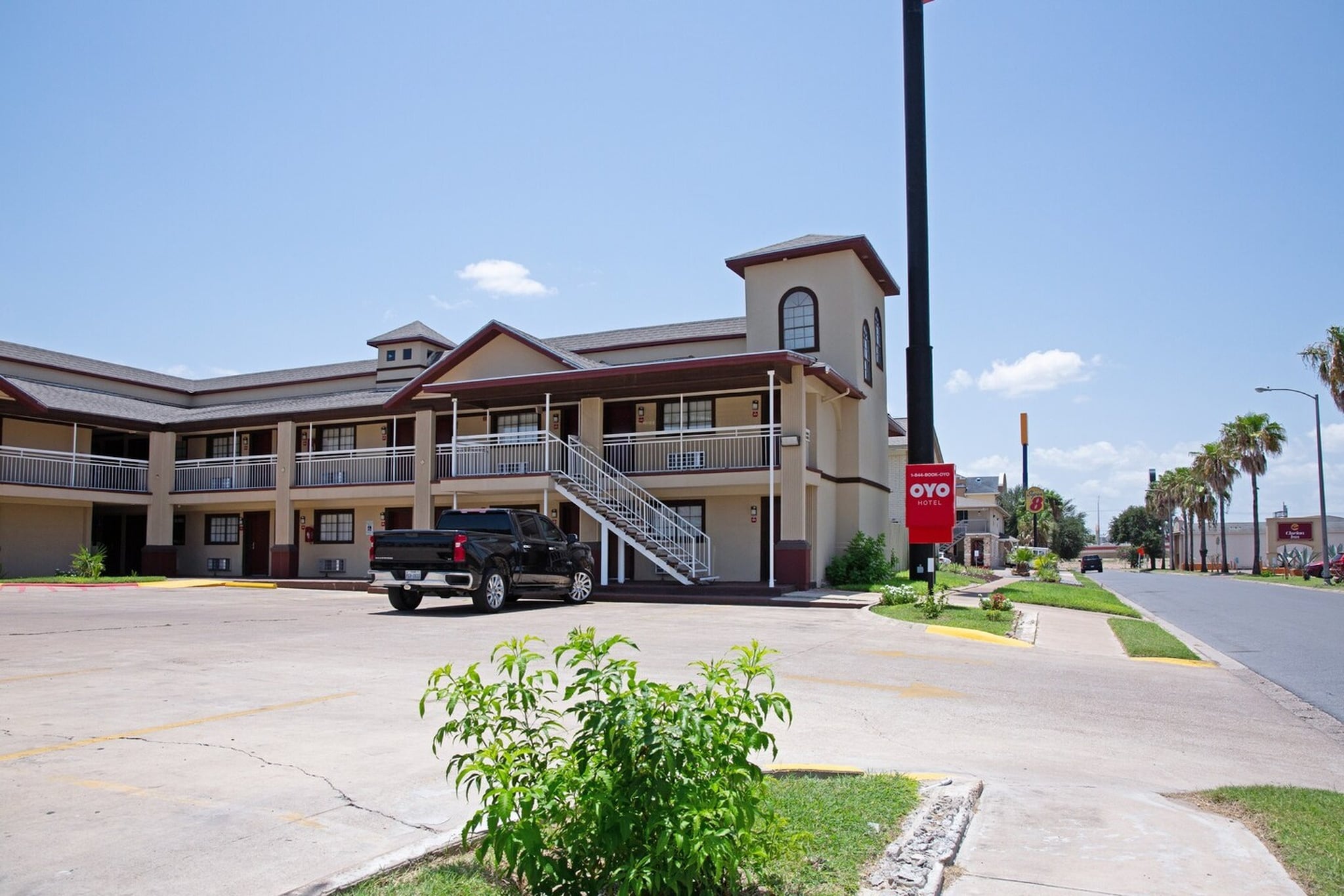 Exterior Summer