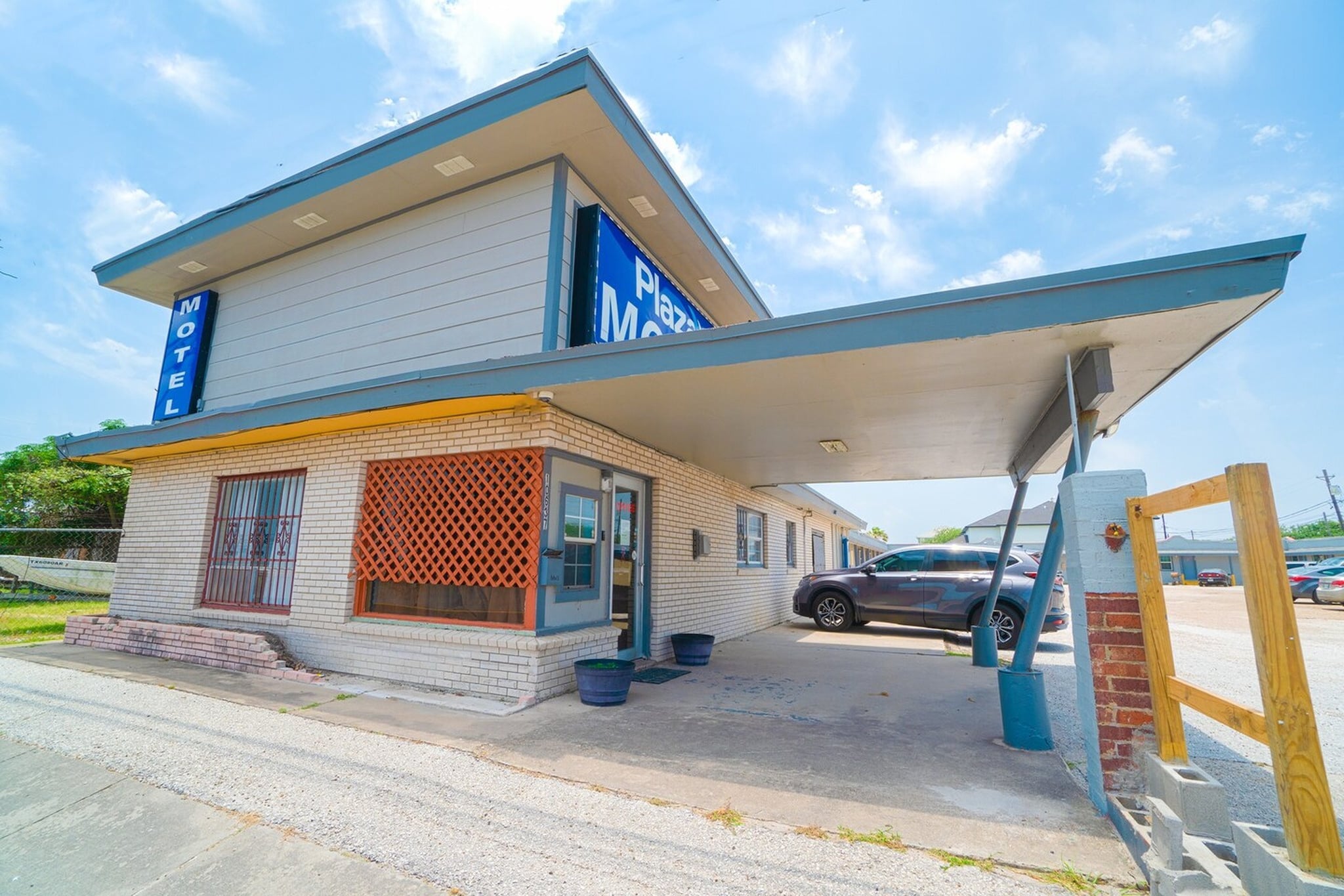 Exterior Summer