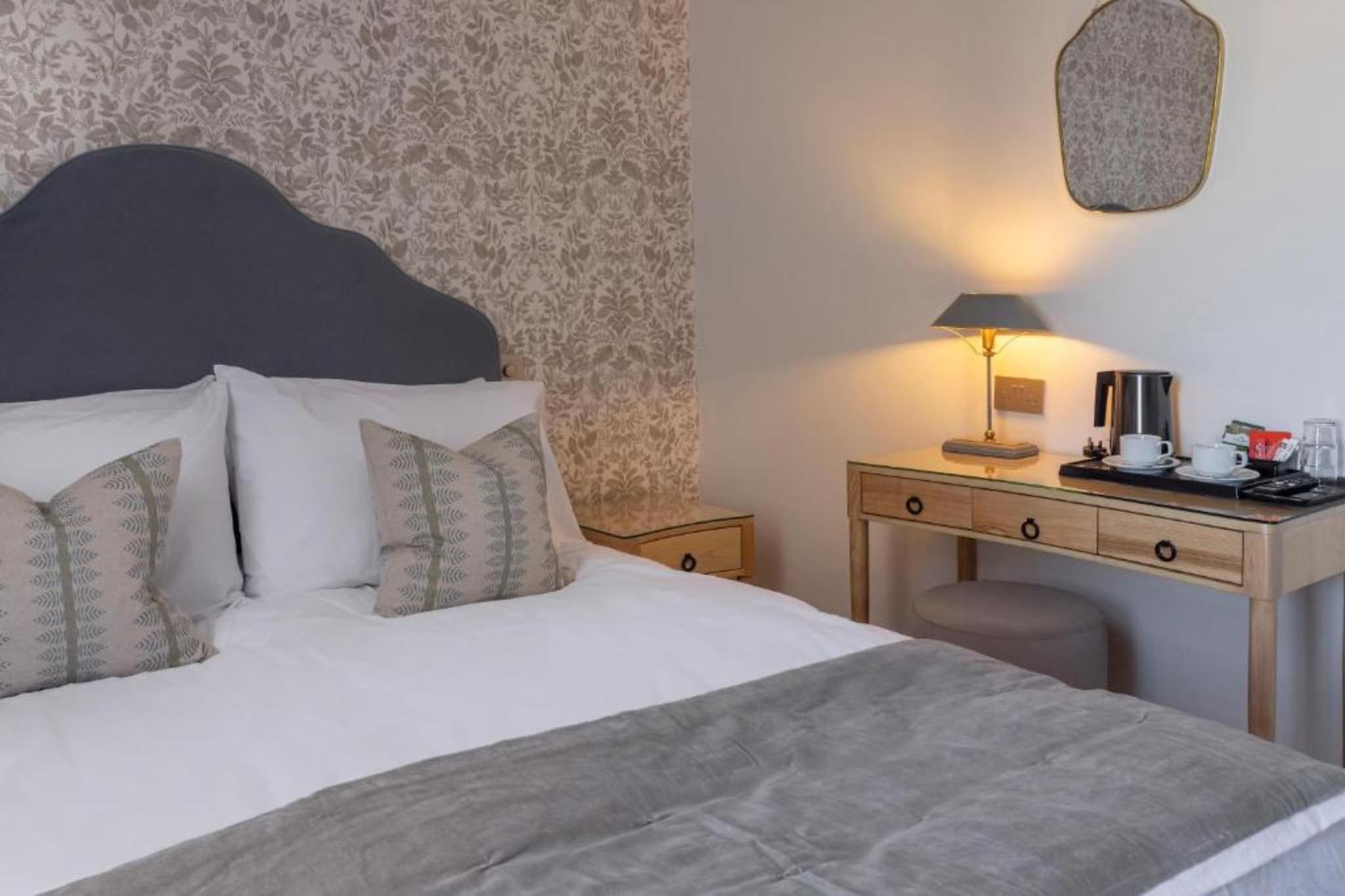 Newton Park Double Room - Schlafzimmer