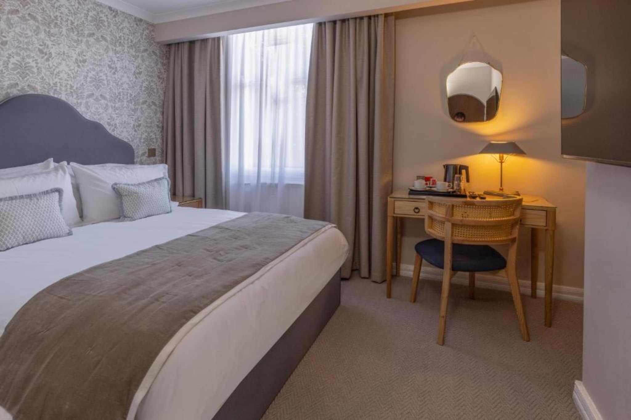 Newton Park Double Room - Schlafzimmer