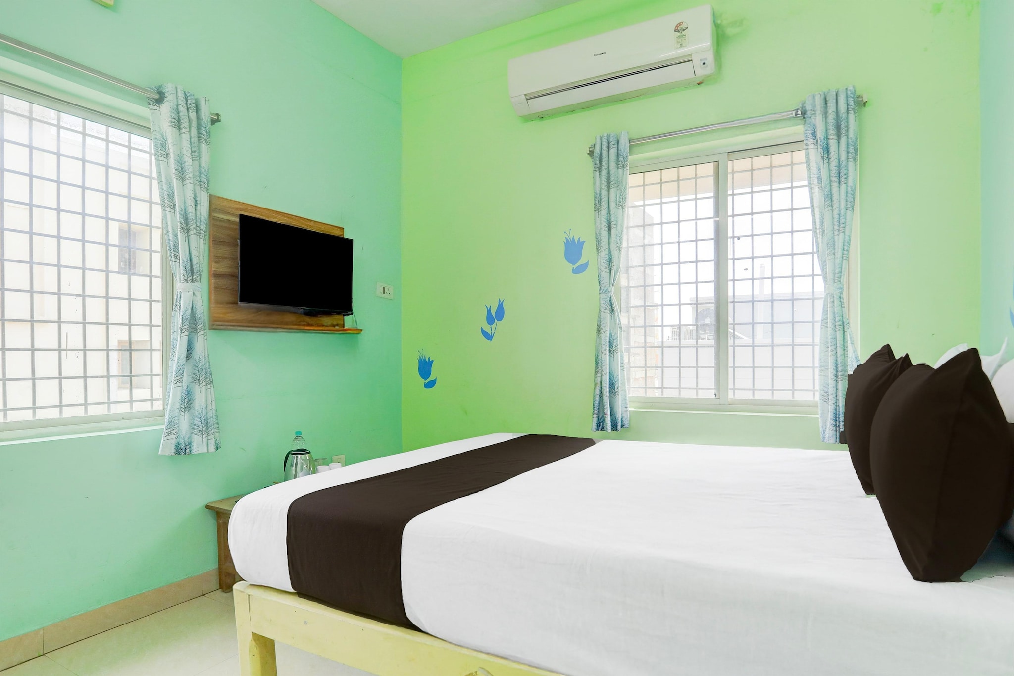 Collection O Tirupati Central Junction