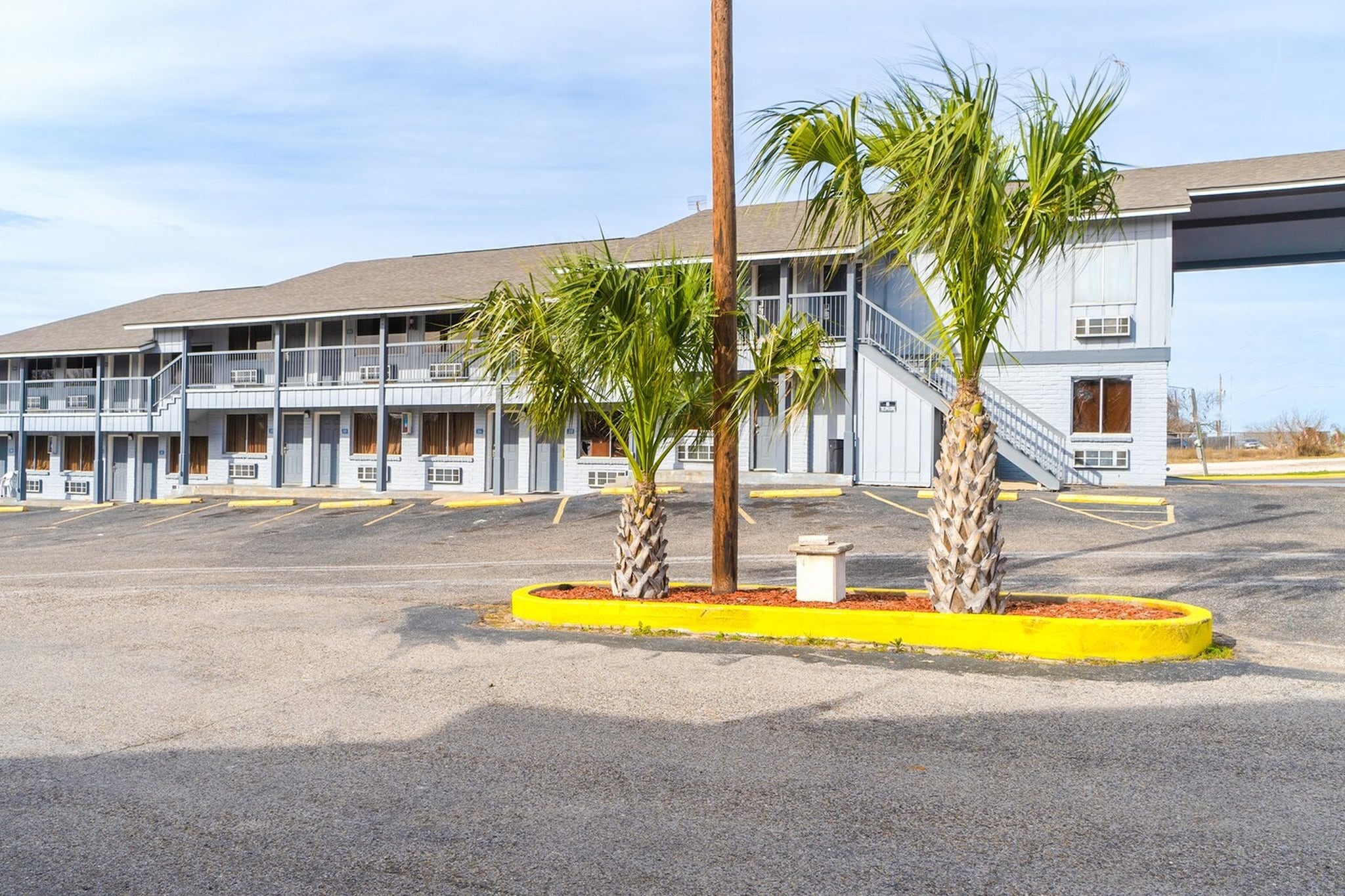 Exterior Summer