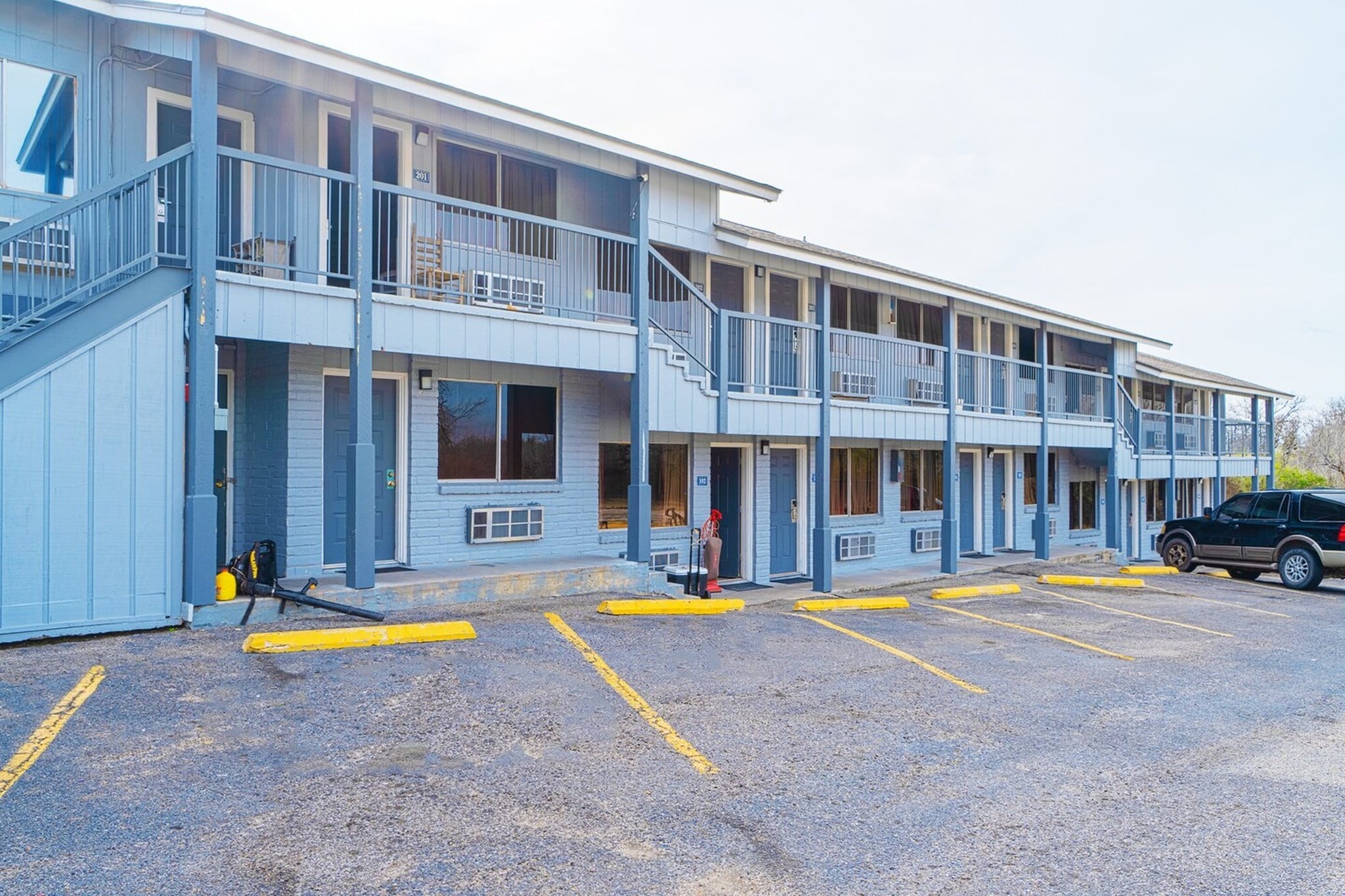 Exterior Summer