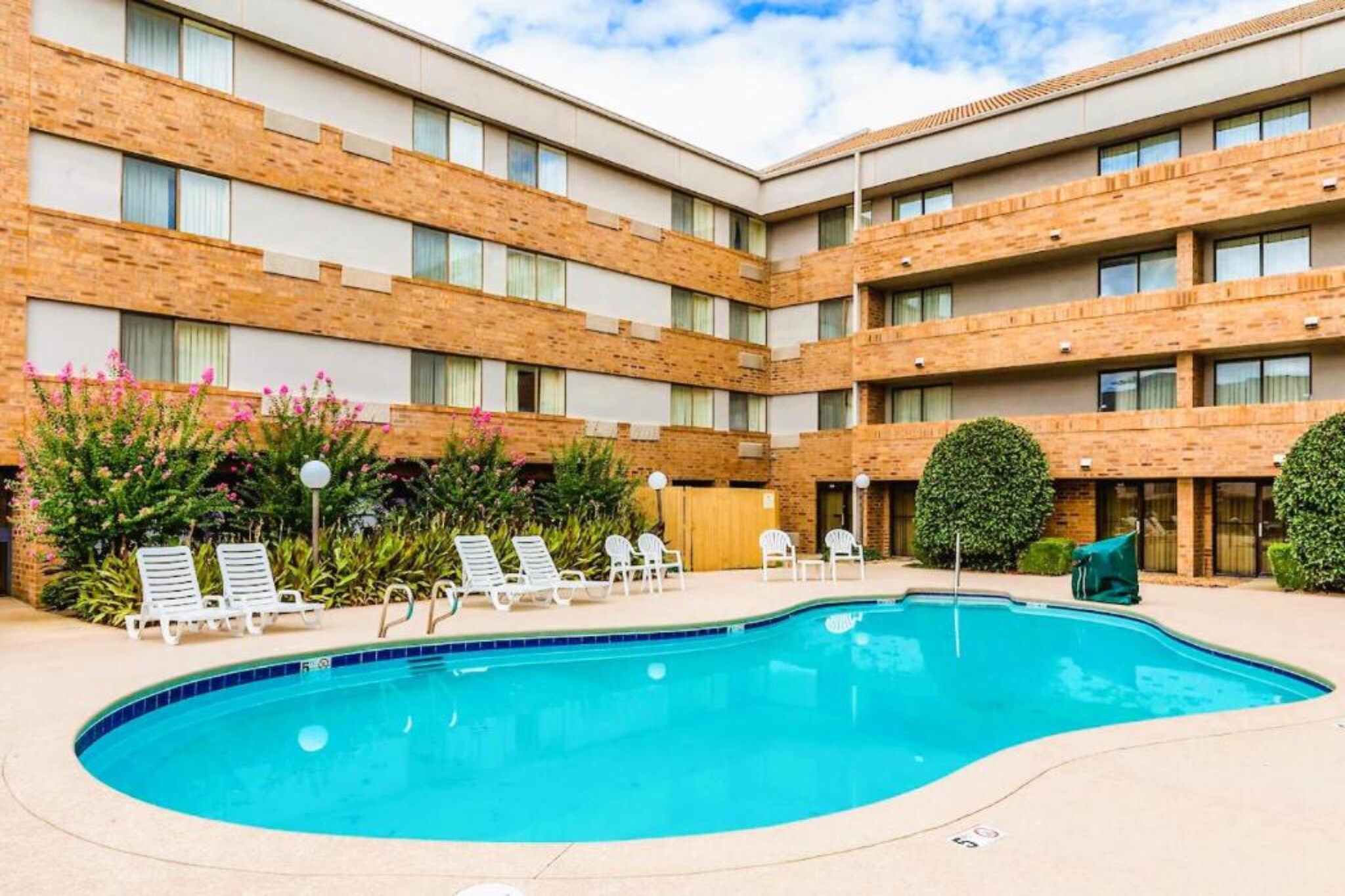 Hotel Swimming Pool