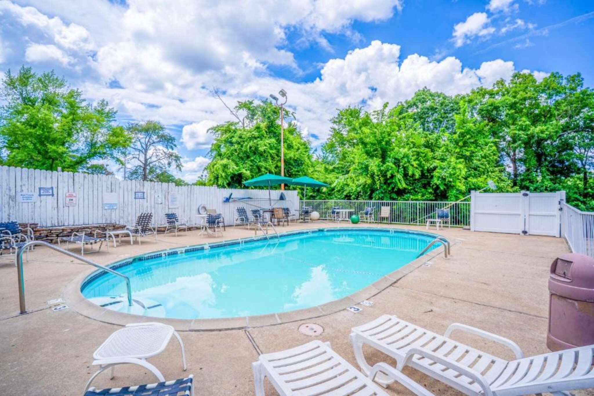 Hotel Swimming Pool