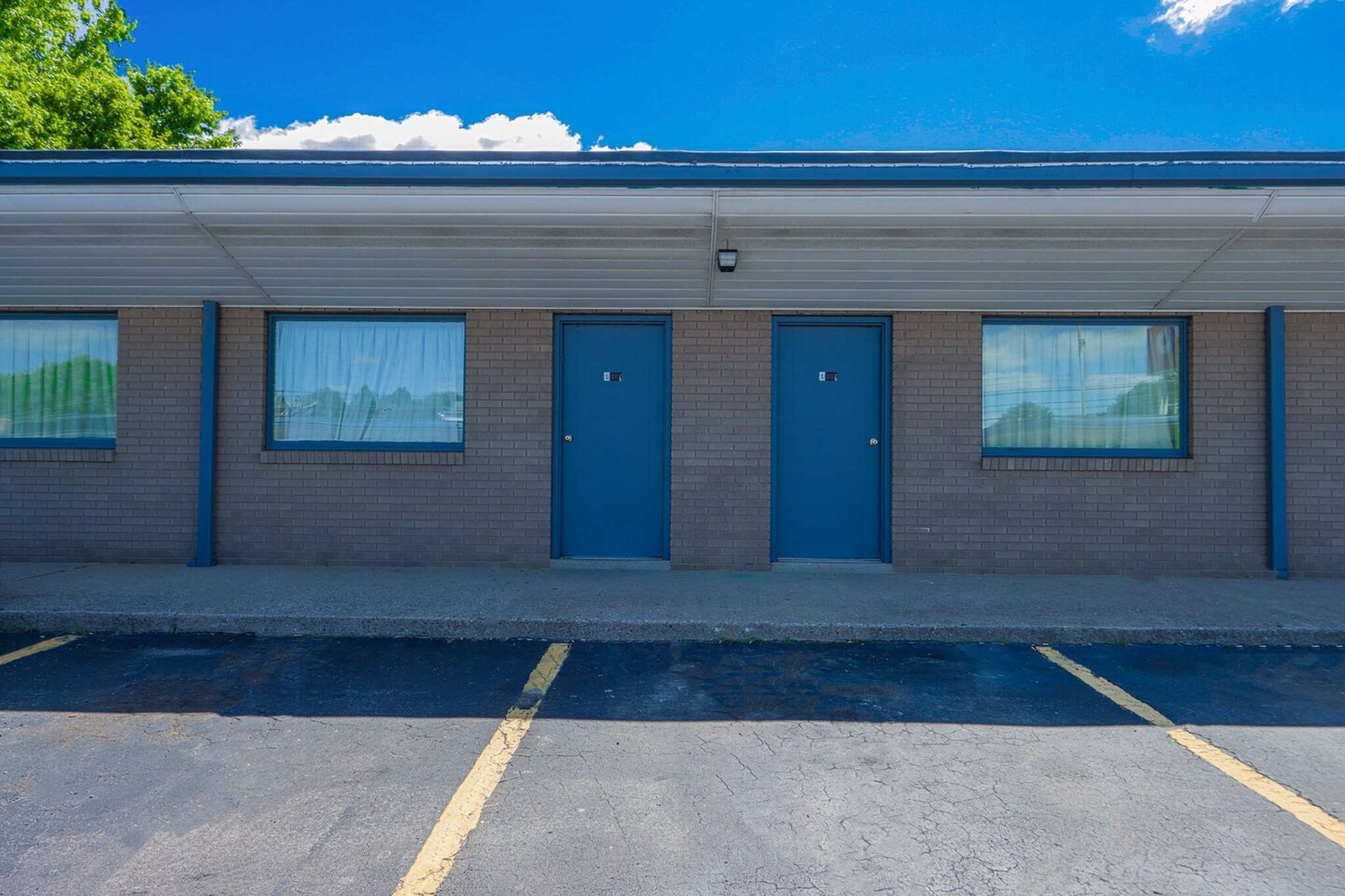 Exterior Summer