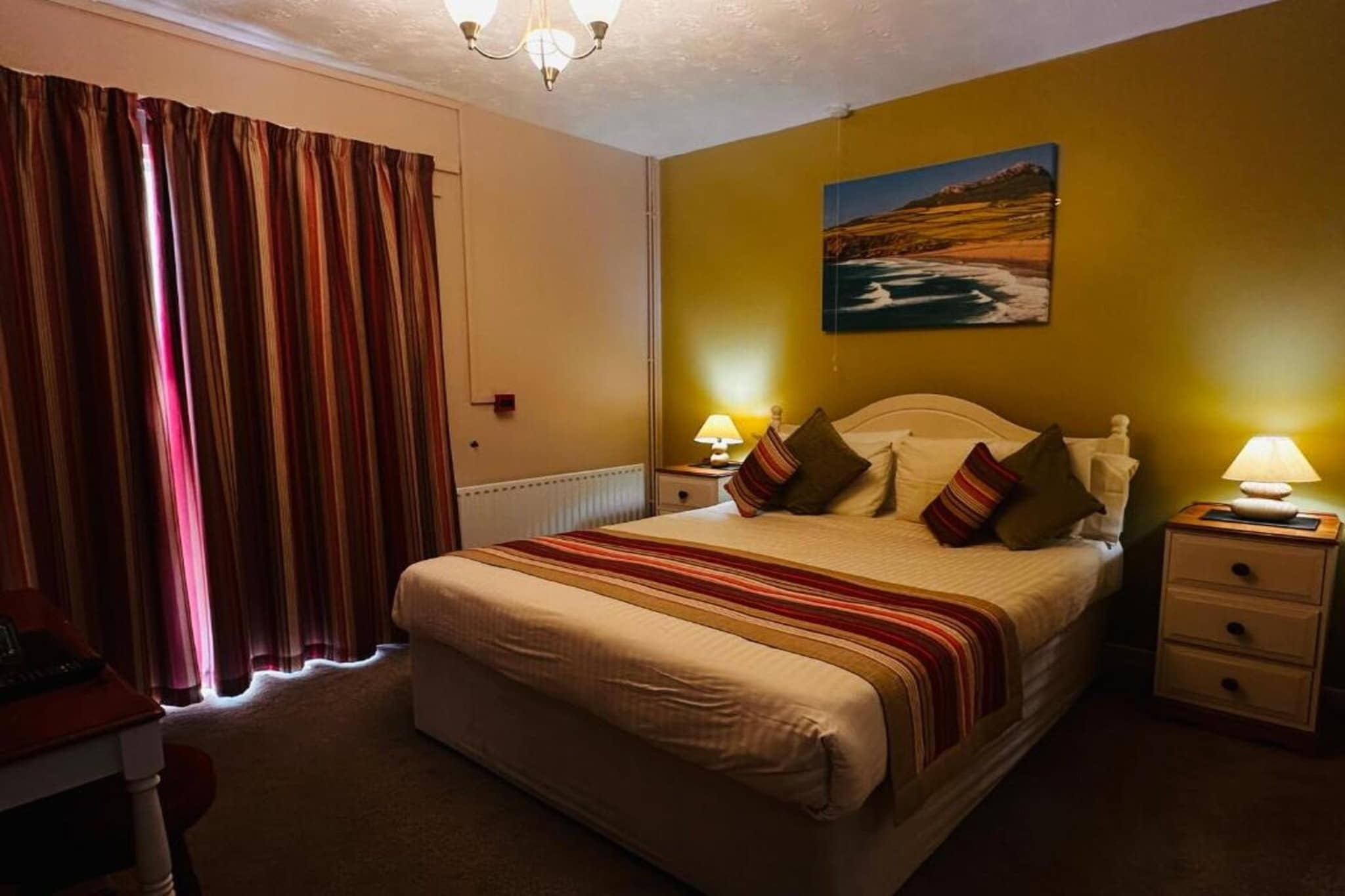EN_HFT001_Superior Triple Bed Apartment with sea view - Slaapkamer