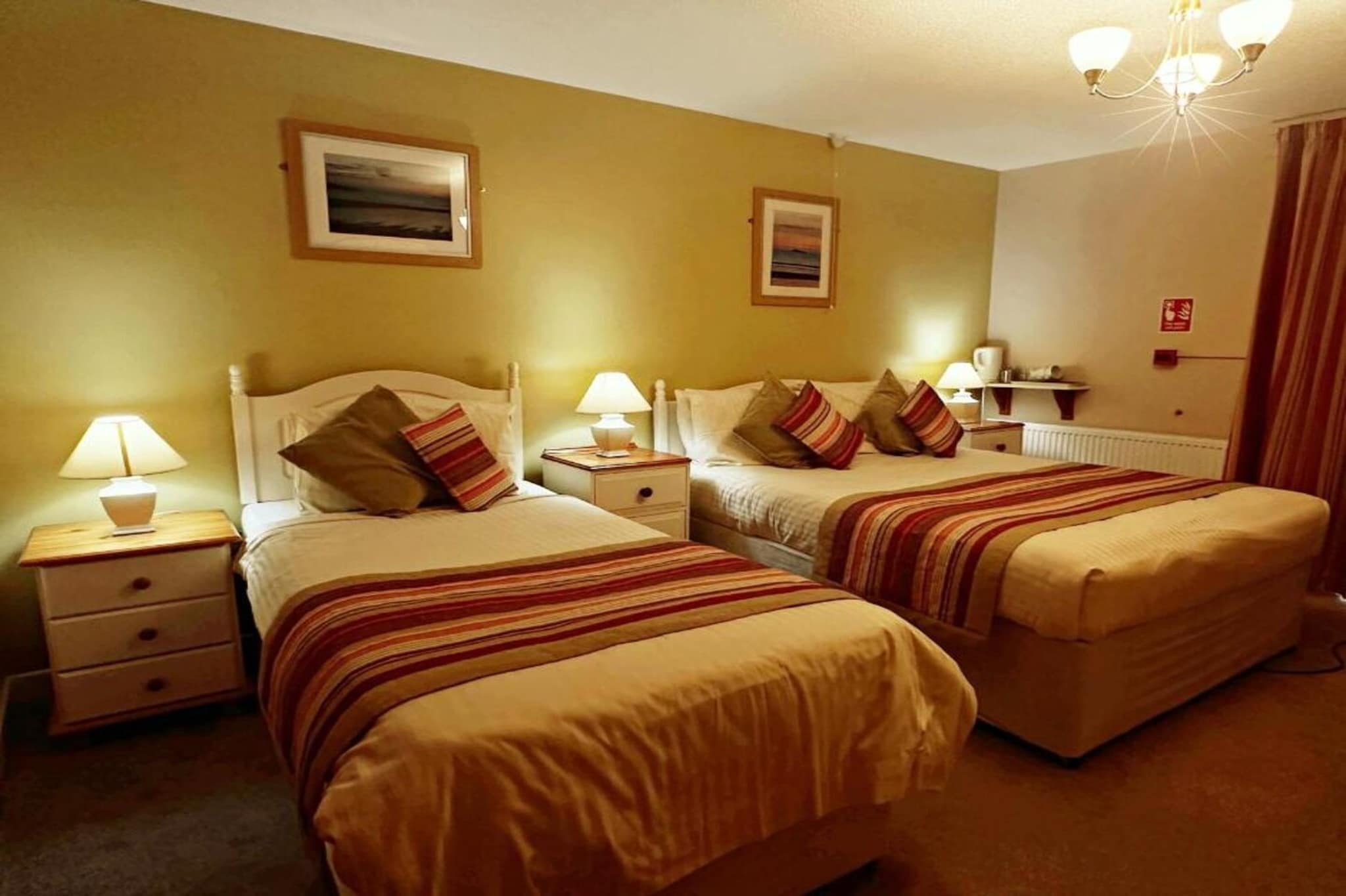 EN_HFT001_Superior Triple Bed Apartment with sea view
