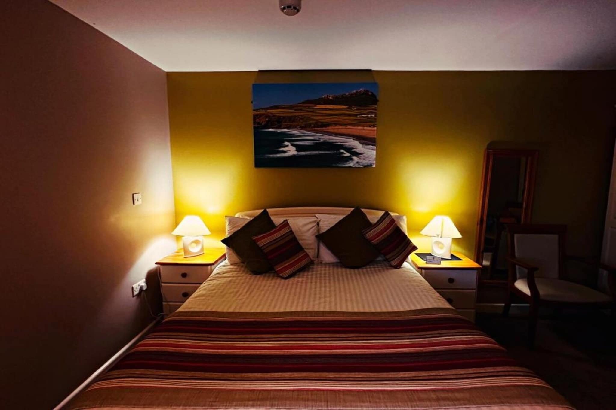 EN_HFT001_Superior Triple Bed Apartment with sea view - Slaapkamer