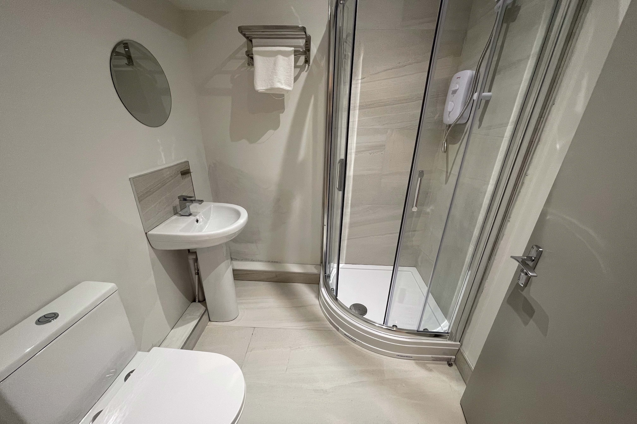 EN_MEH020_Standard Double Studio - Badkamer