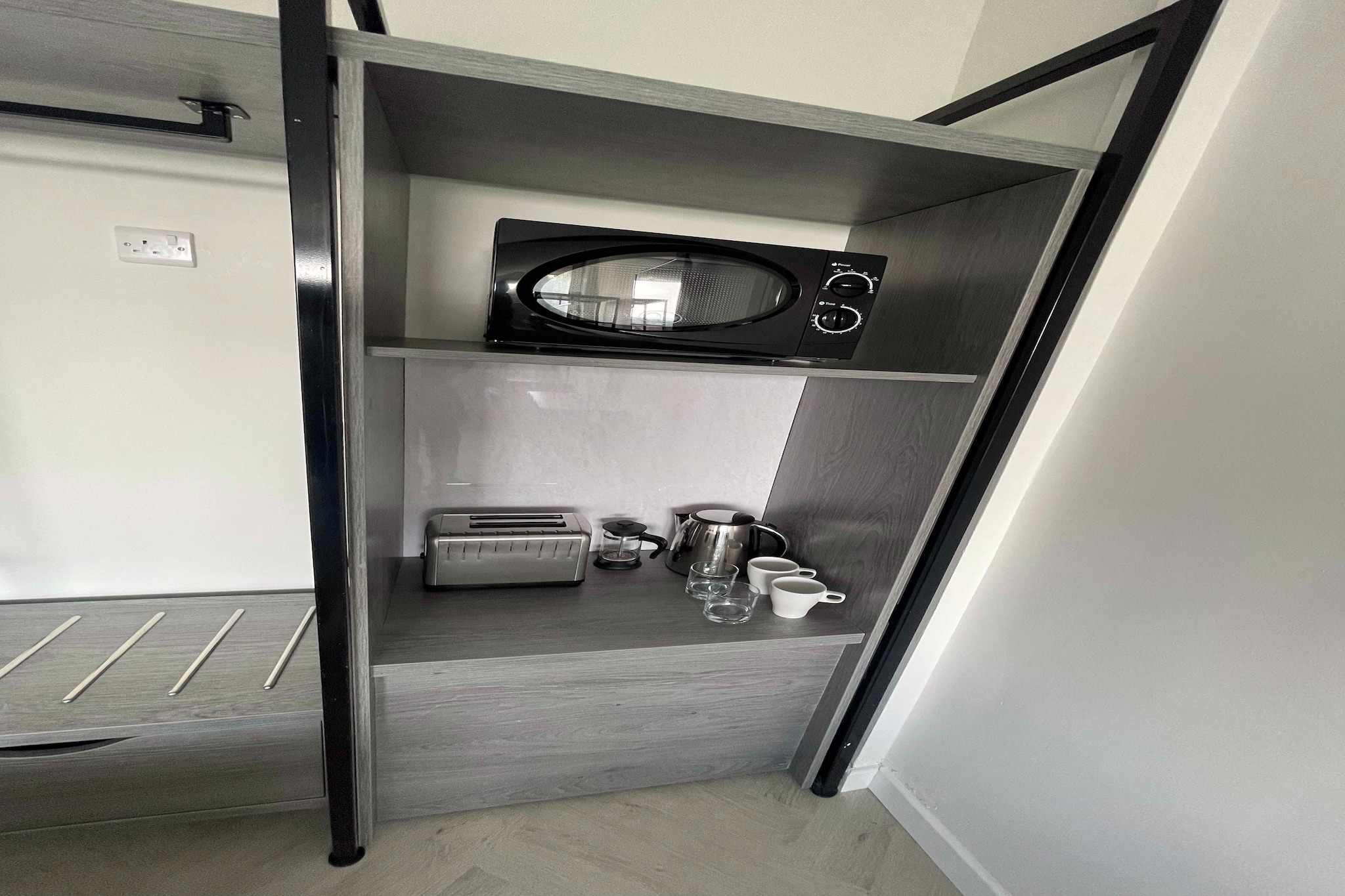 EN_MEH020_Standard Double Studio - Slaapkamer