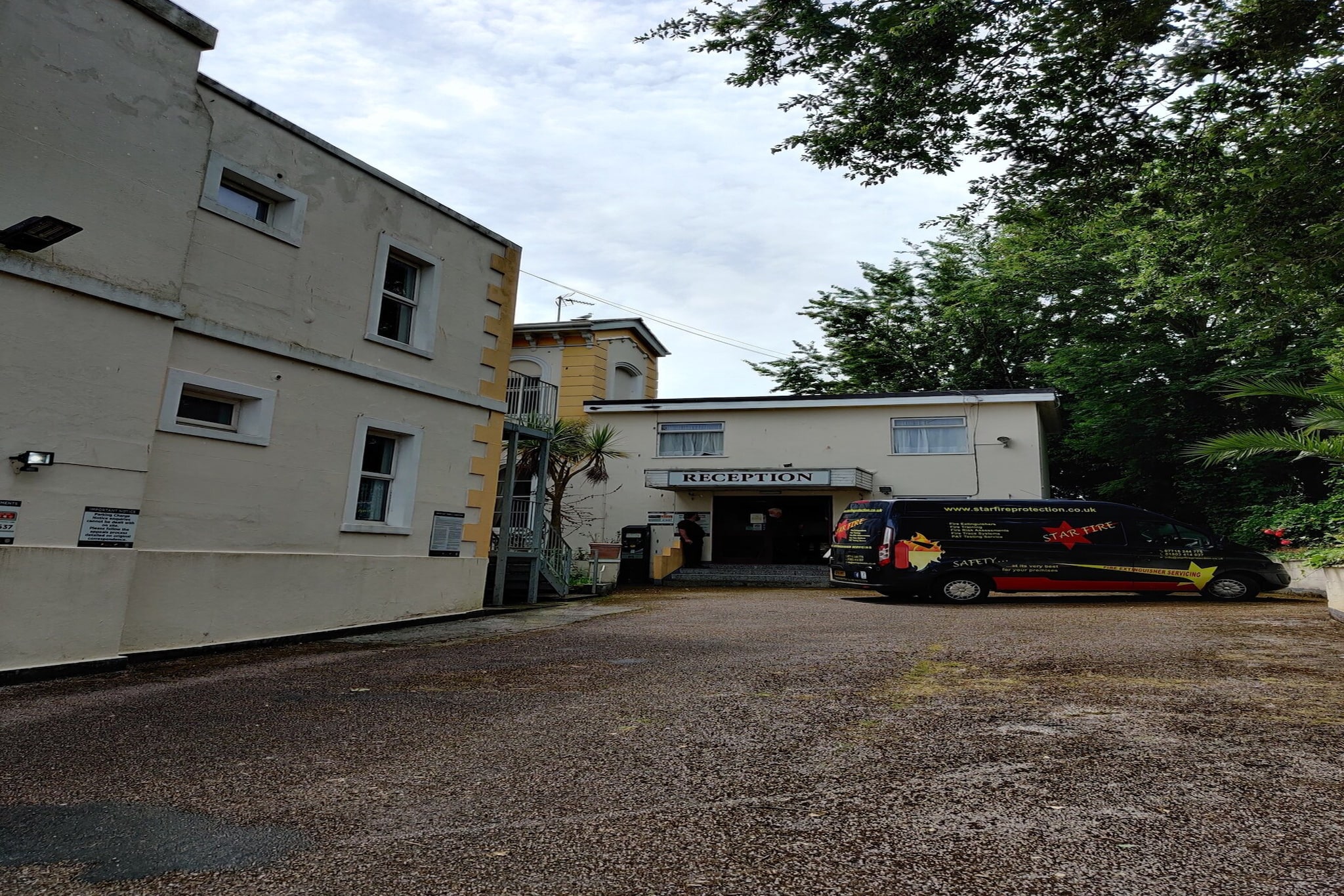 Standard Twin Room-Exterior summer
