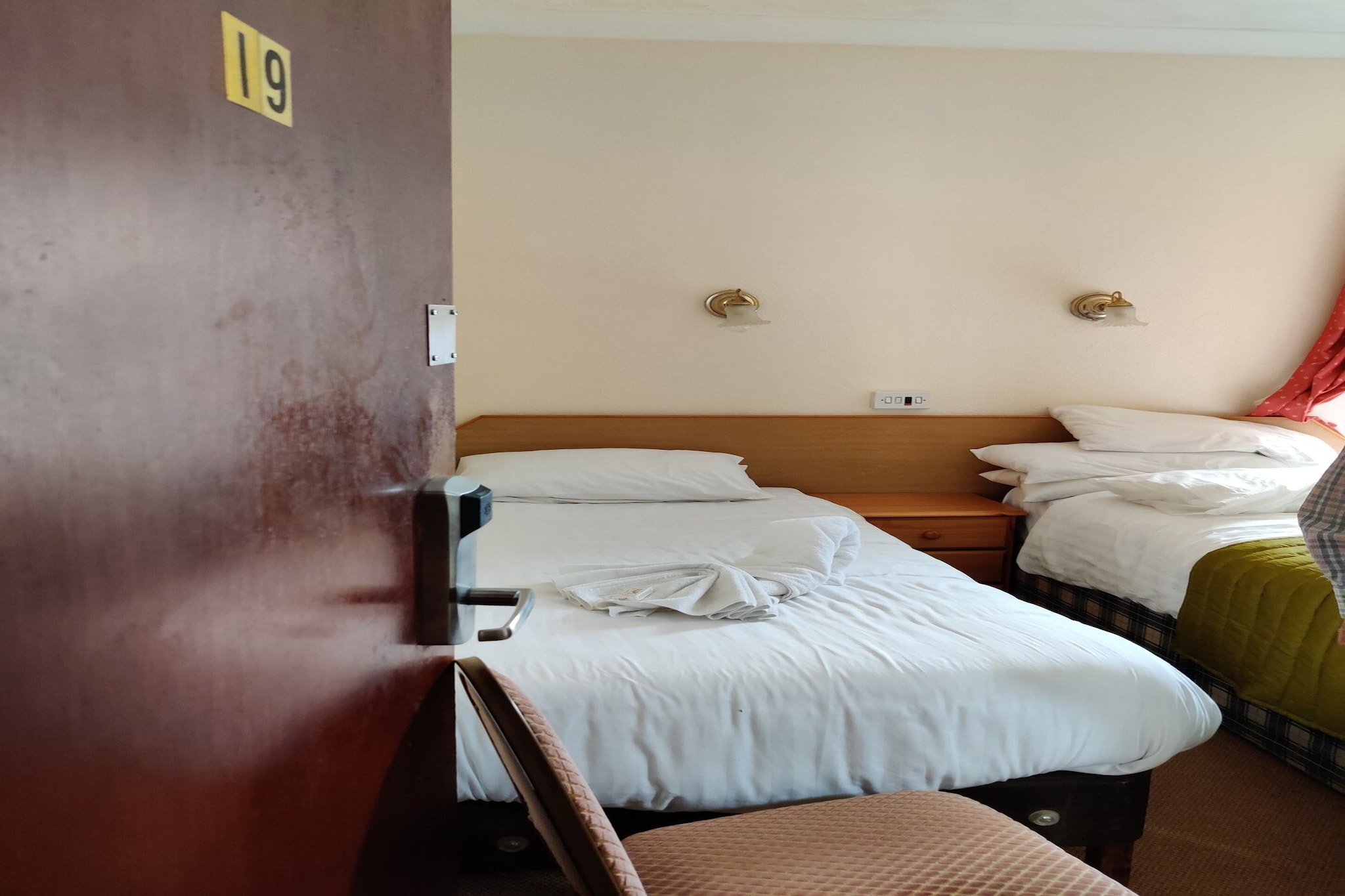 Standard Twin Room