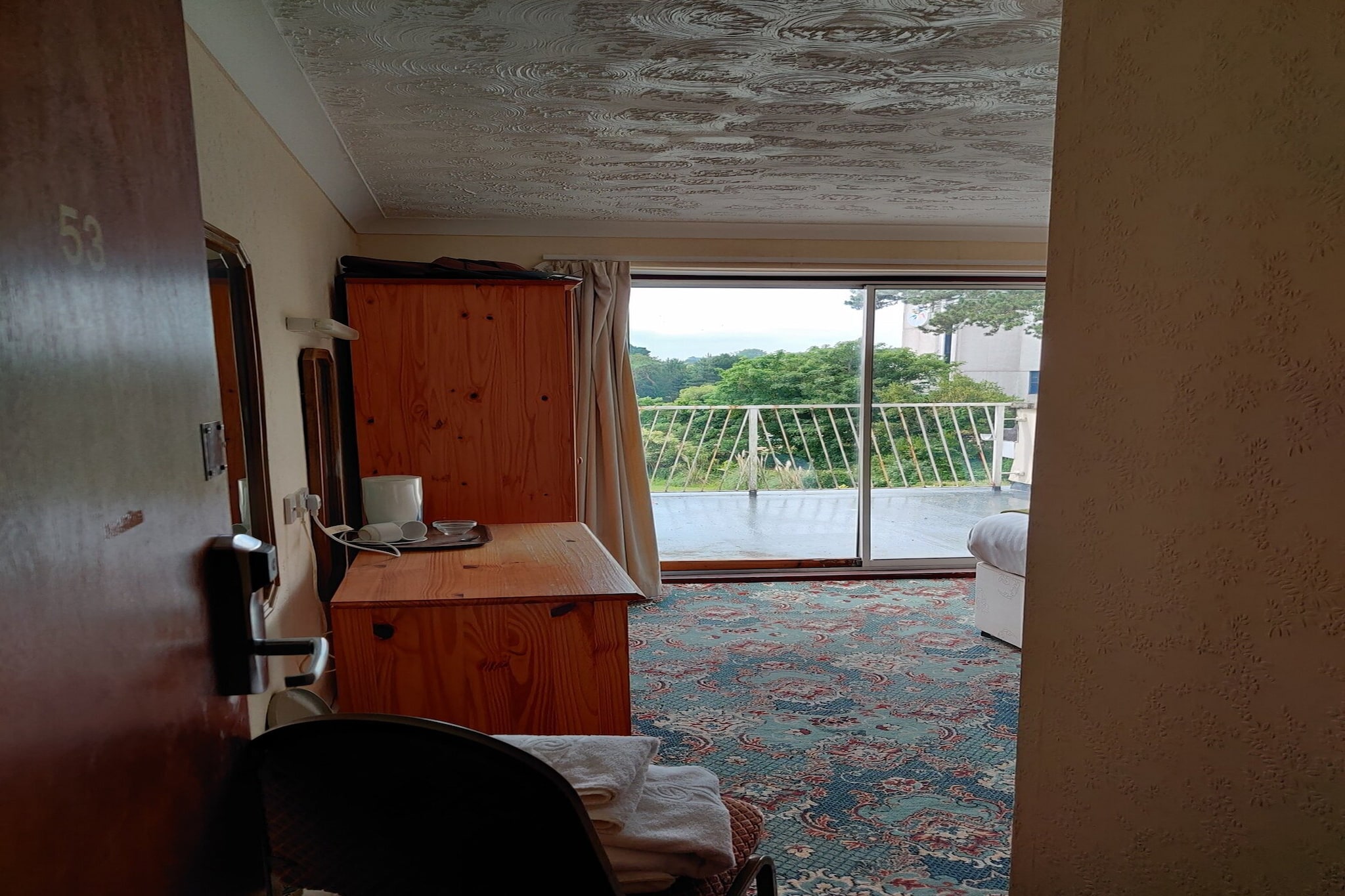 Standard Twin Room-Bedroom