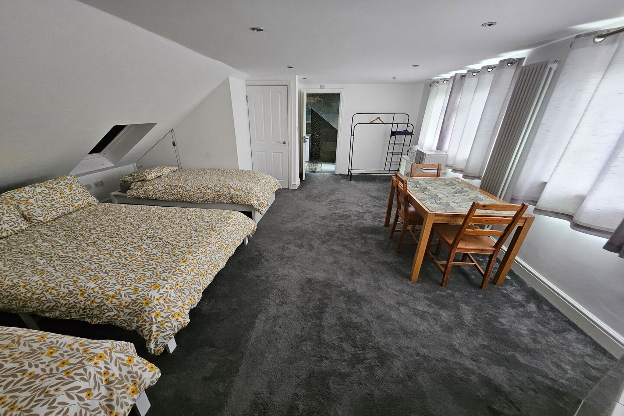 EN_WOR002_Three Bed Room Apartment (12 guests)