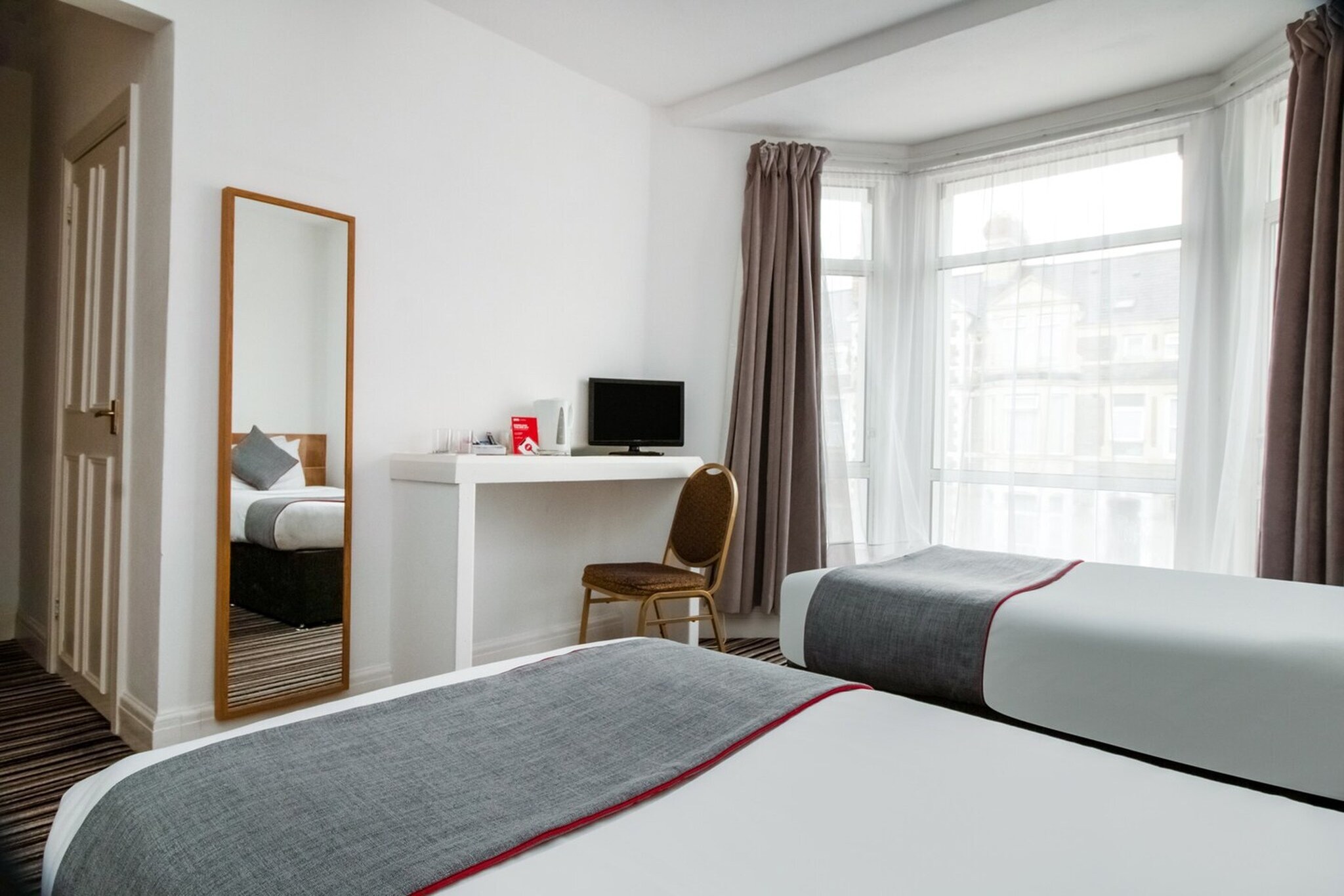 WL_CDF002_Deluxe Quad Room - Slaapkamer