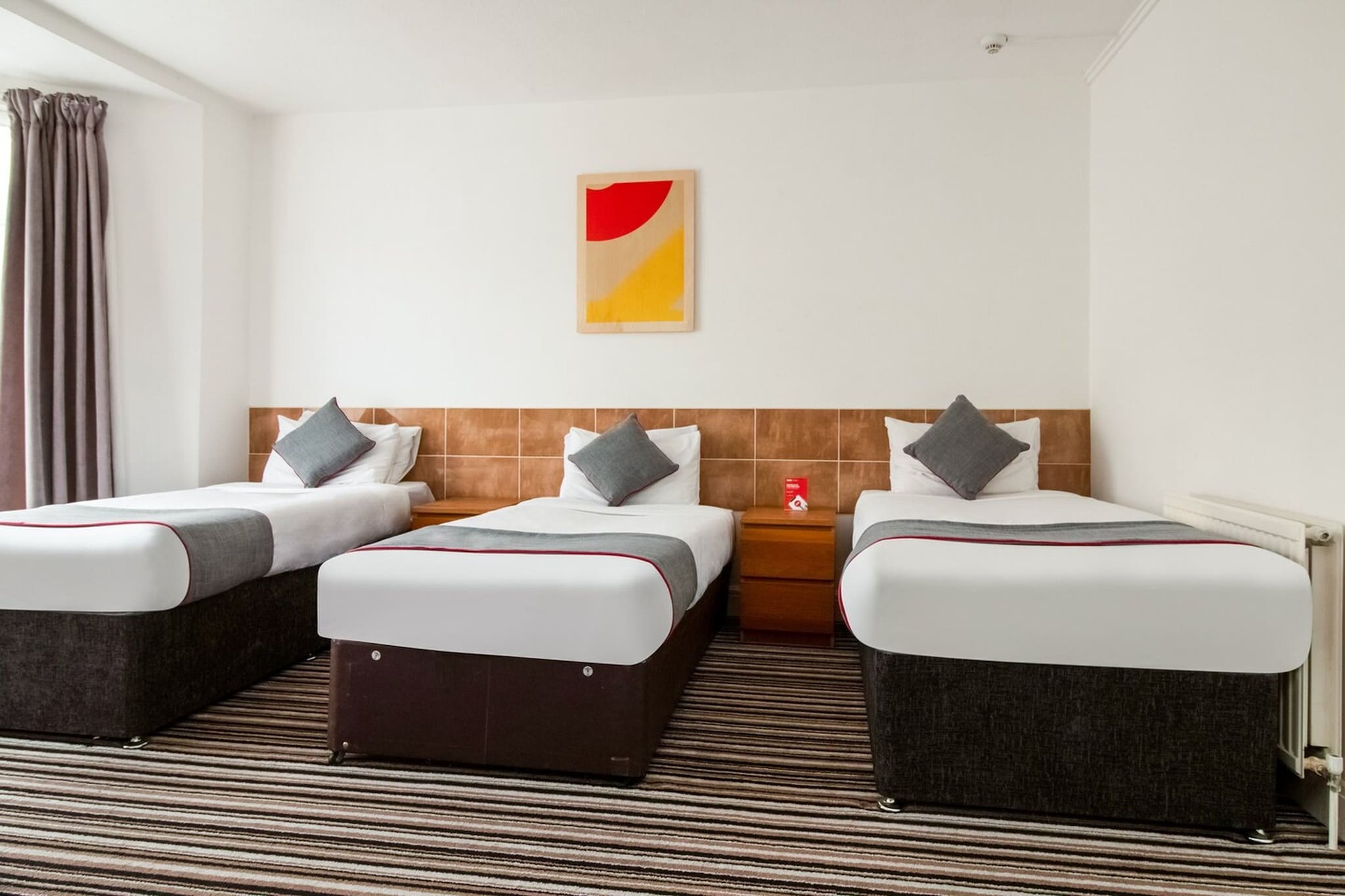 WL_CDF002_Deluxe Triple Room - Slaapkamer