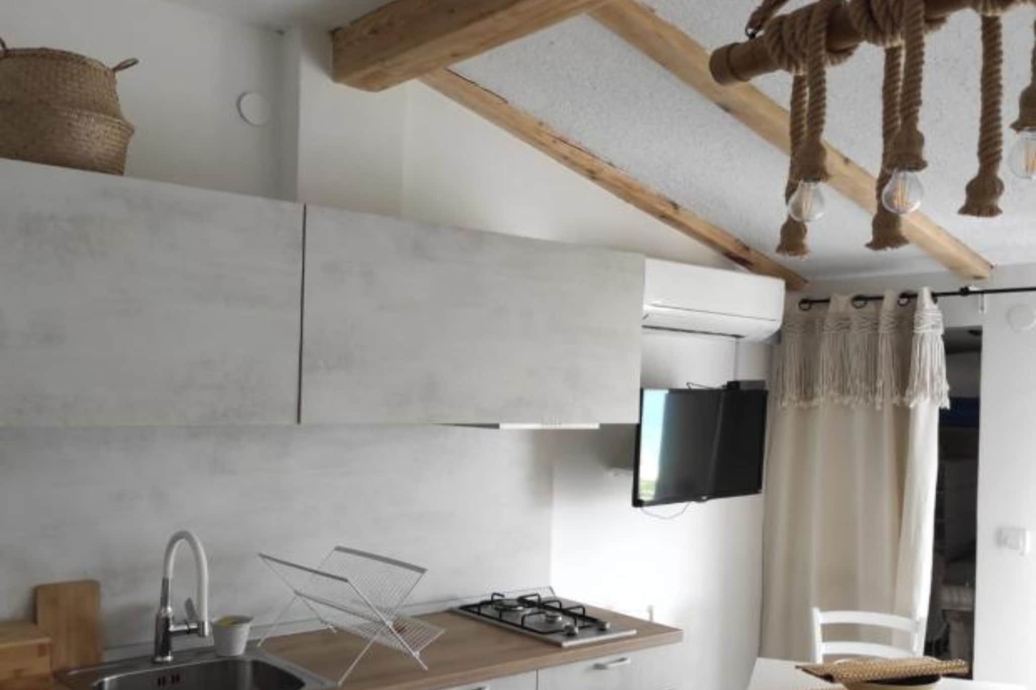 Modern Beachfront Apartments near Šibenik - Classic  Studio Apartment with Balcony and Sea View-Keuken