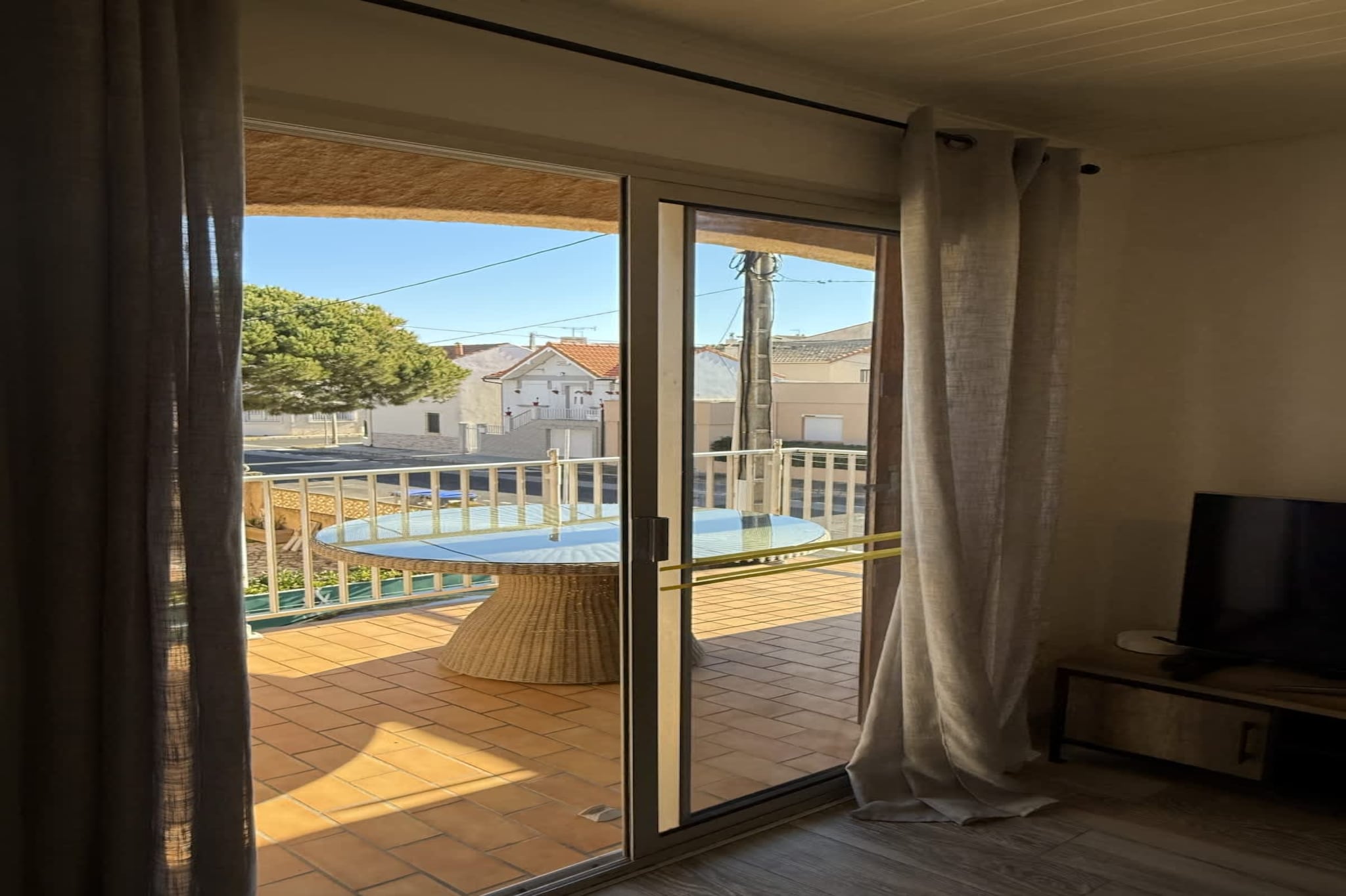59 Cyril flore-Terrace balcony