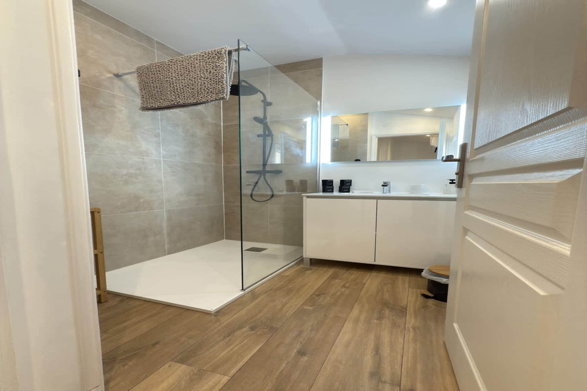 72 La Petite Maison-Badkamer