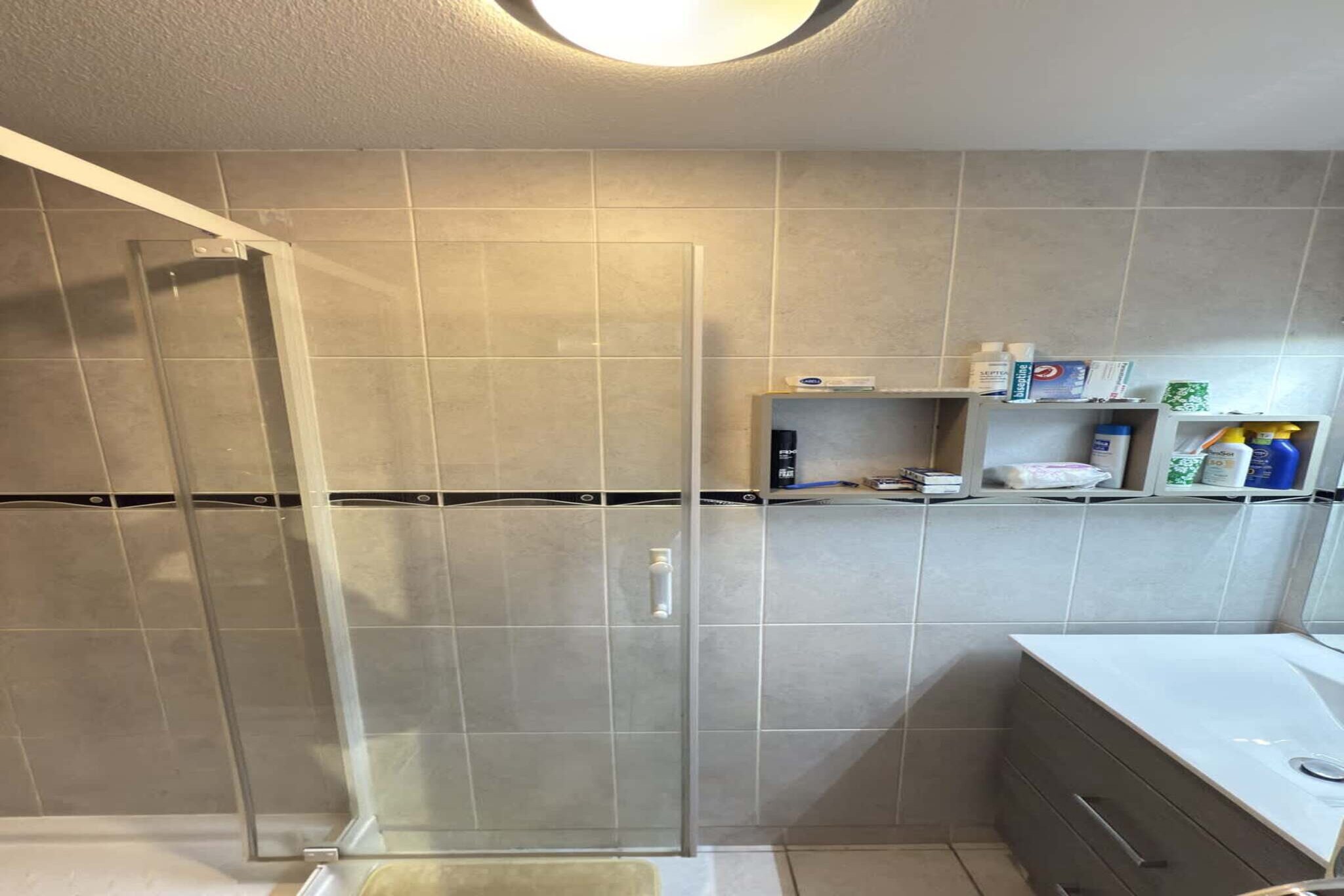 64 Havre de Paix à V-Badkamer