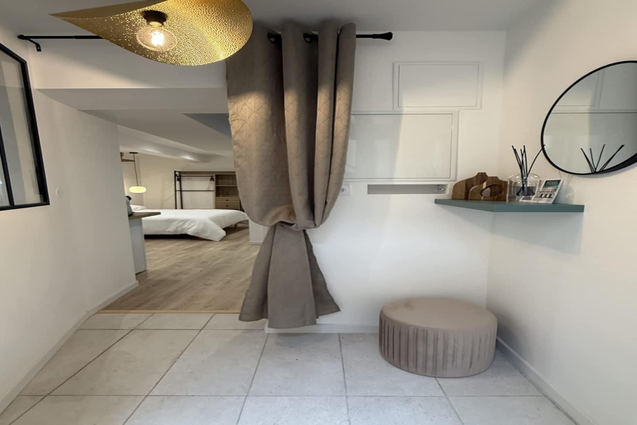 83 Le Faïence Studio-Schlafzimmer