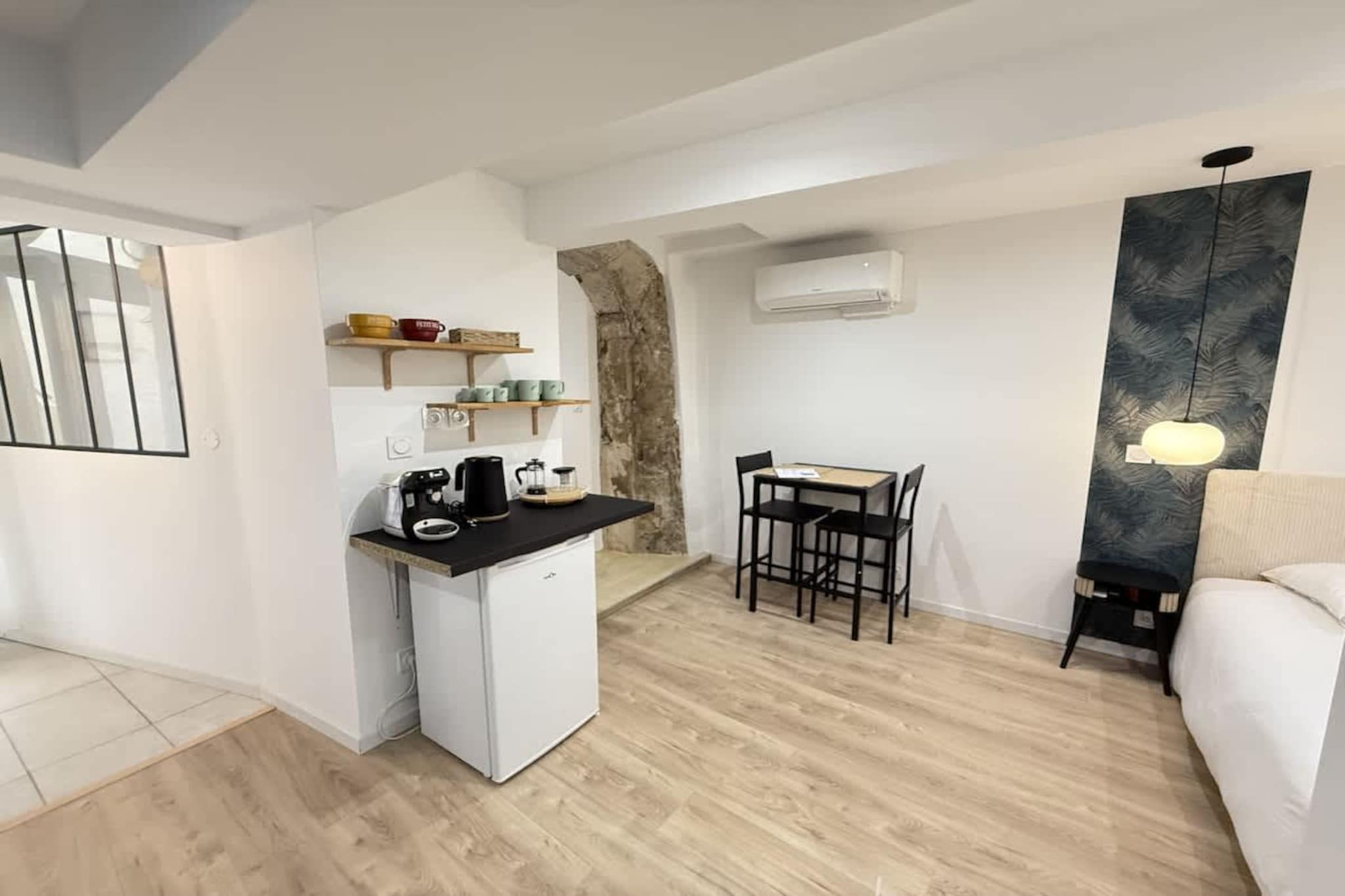 83 Le Faïence Studio