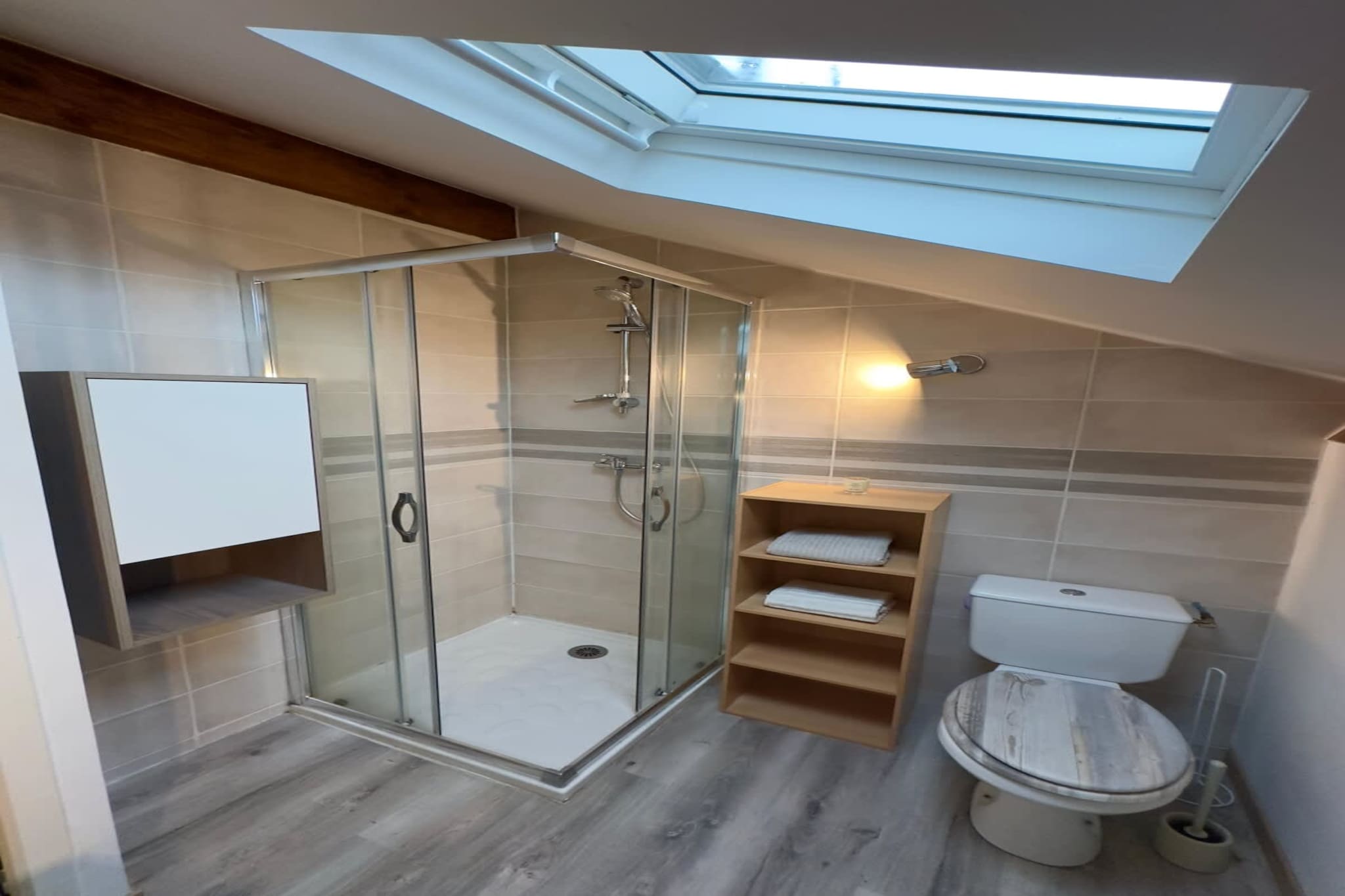 106 CHATELARD-Salle de bain
