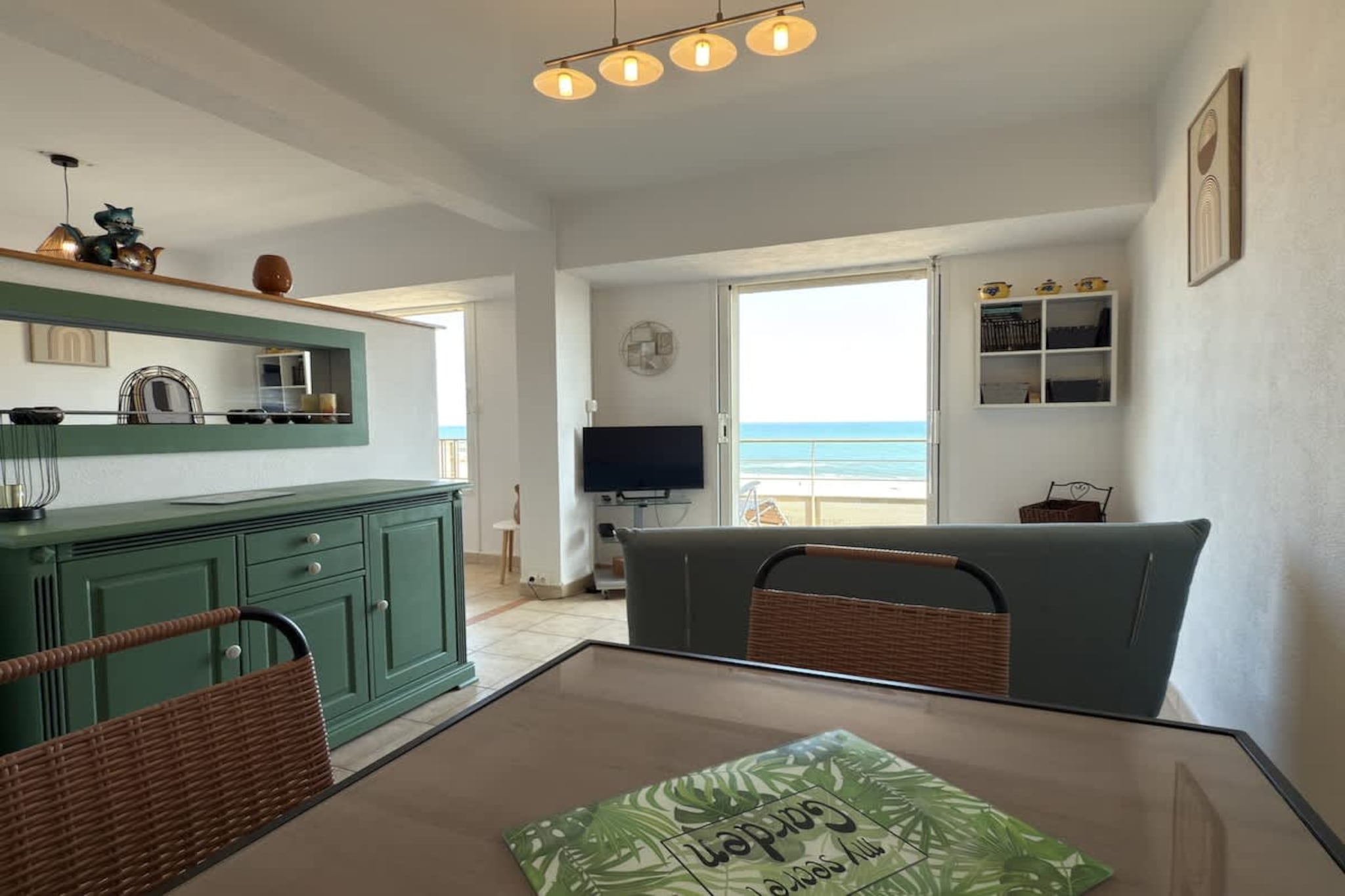 22 Front de Mer avec-Eetkamer