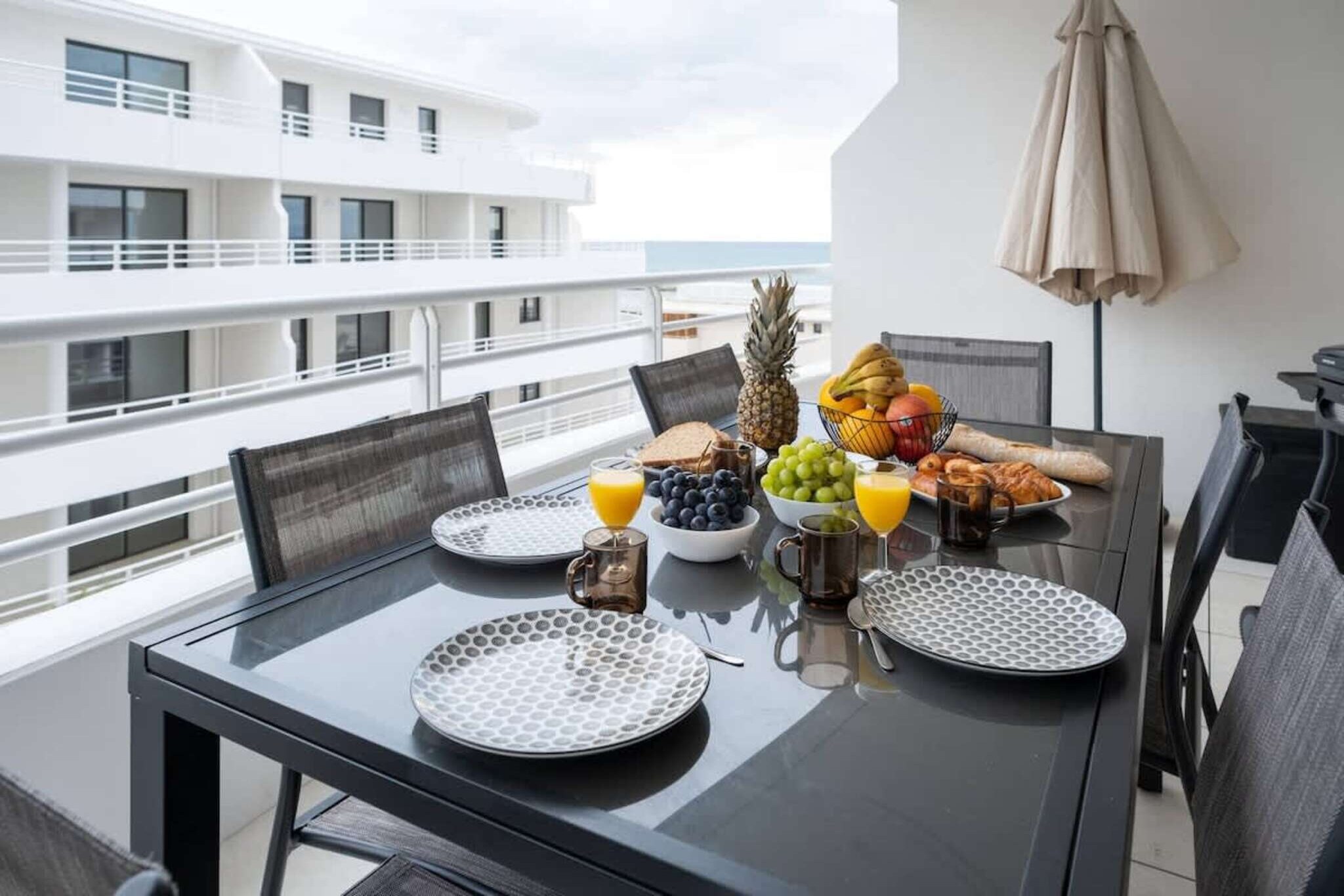 B502-Terrace balcony