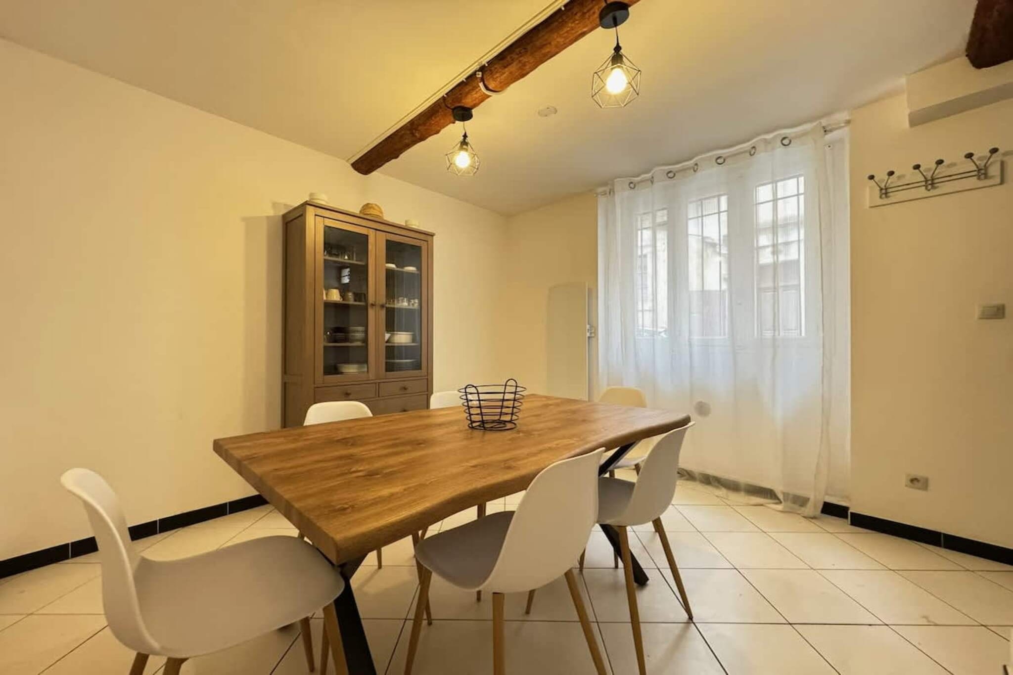27 Chambre Canal du - Eetkamer
