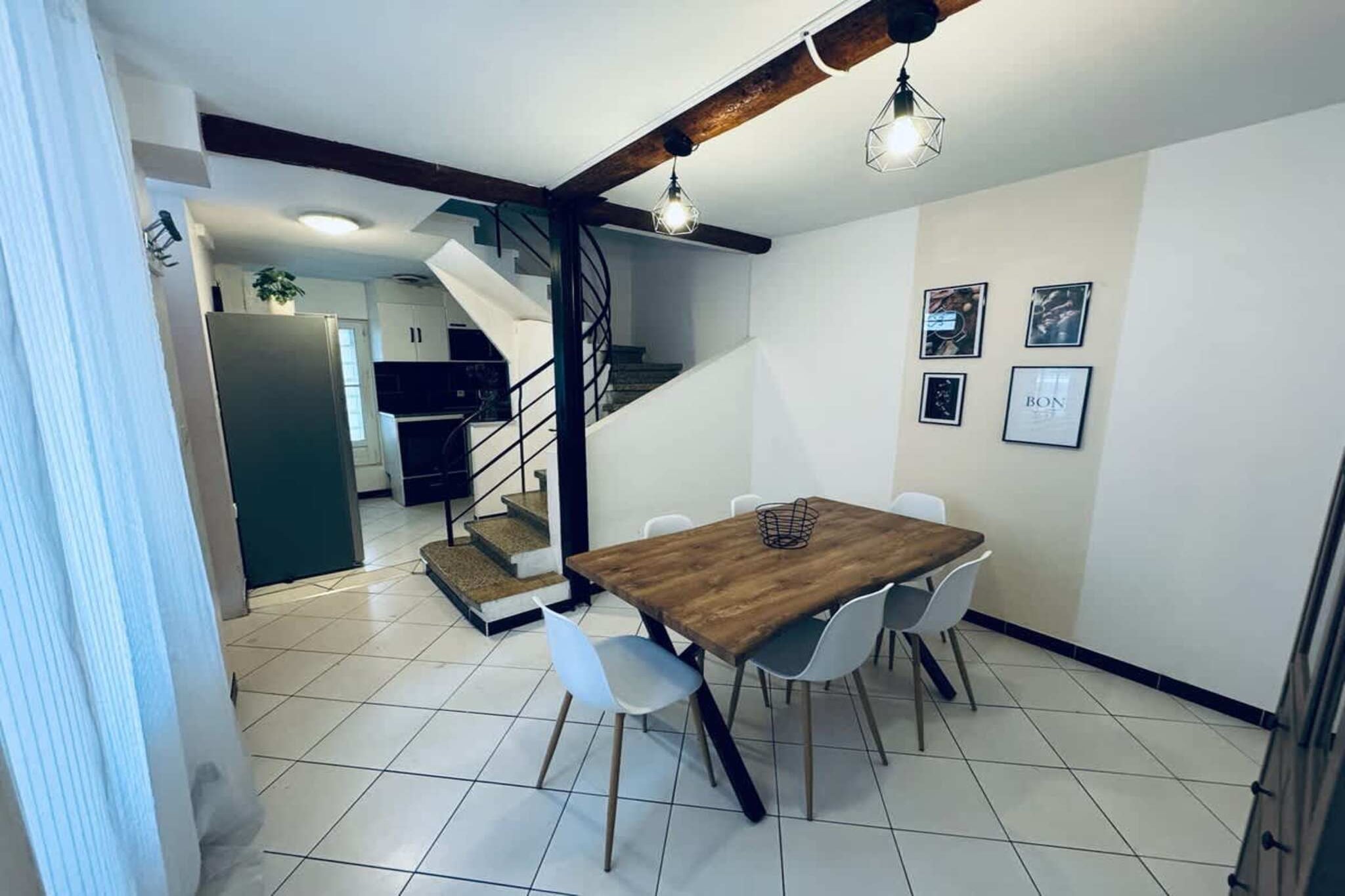 27 Chambre Canal du - Eetkamer