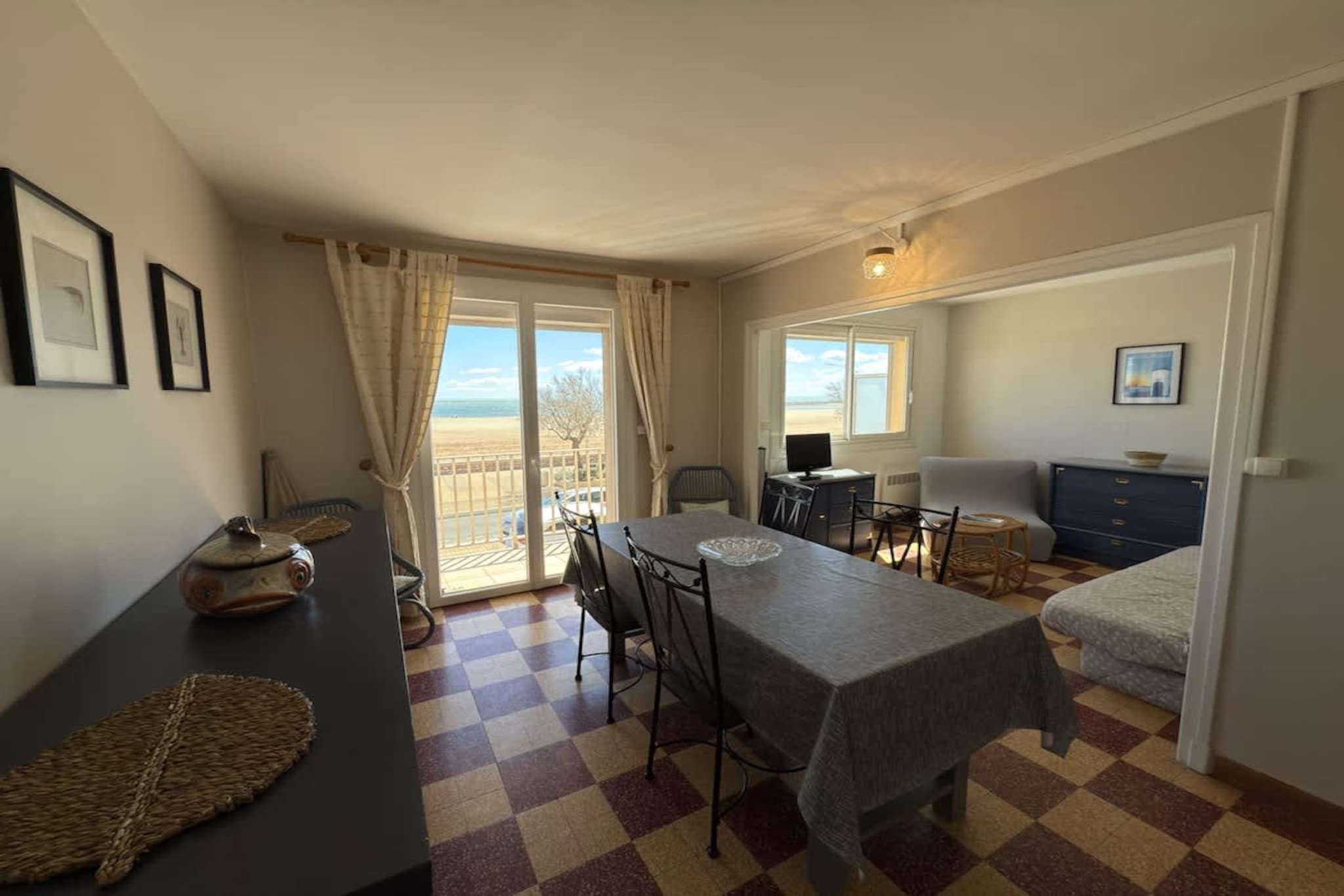 46 Appartement en Fr-Eetkamer