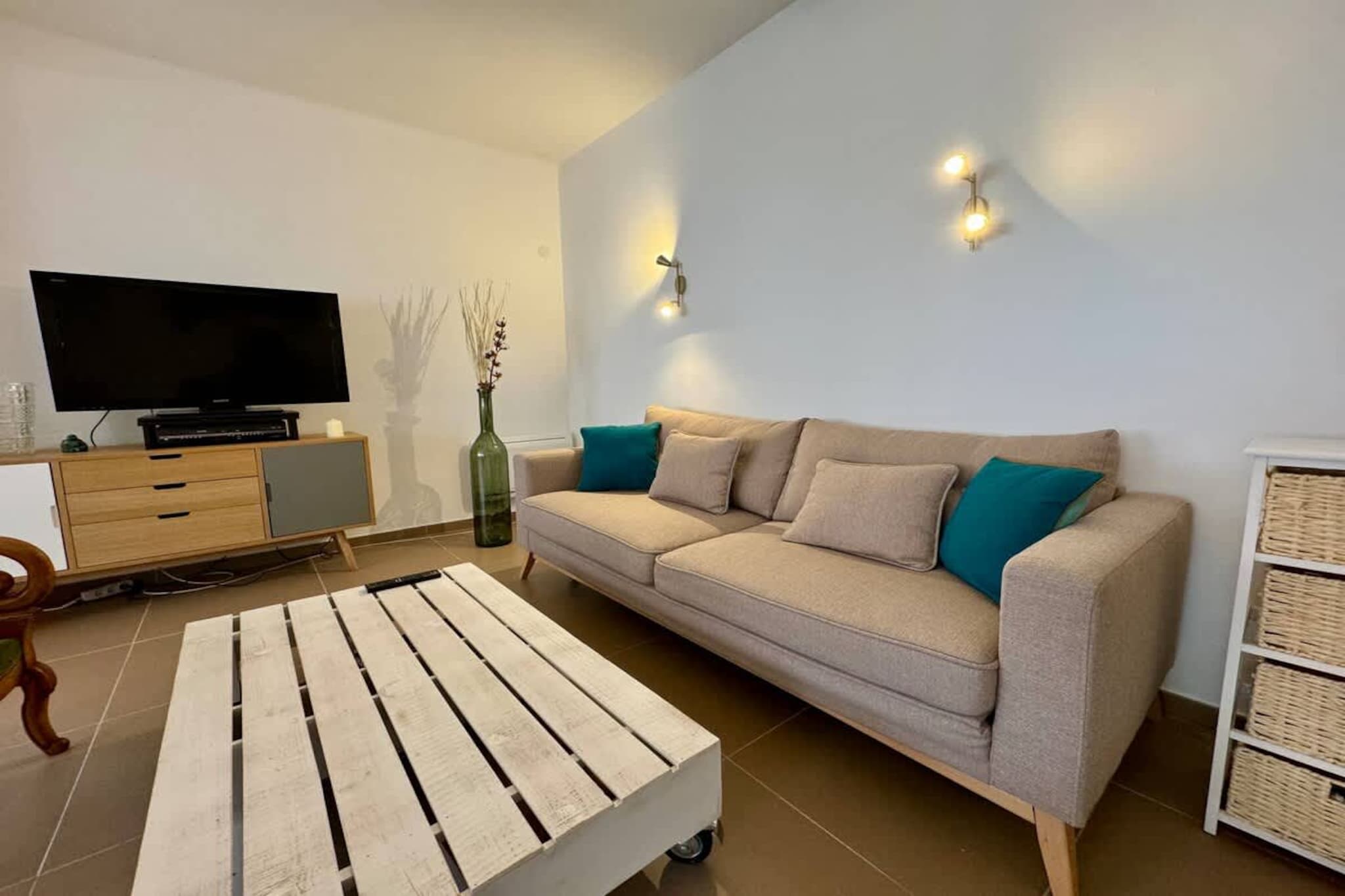 16 Douceur de Vivre-Living room