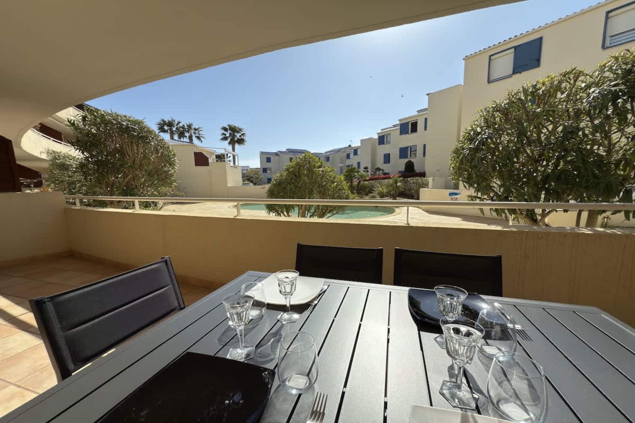 81 MAYER-Terrassenbalkon
