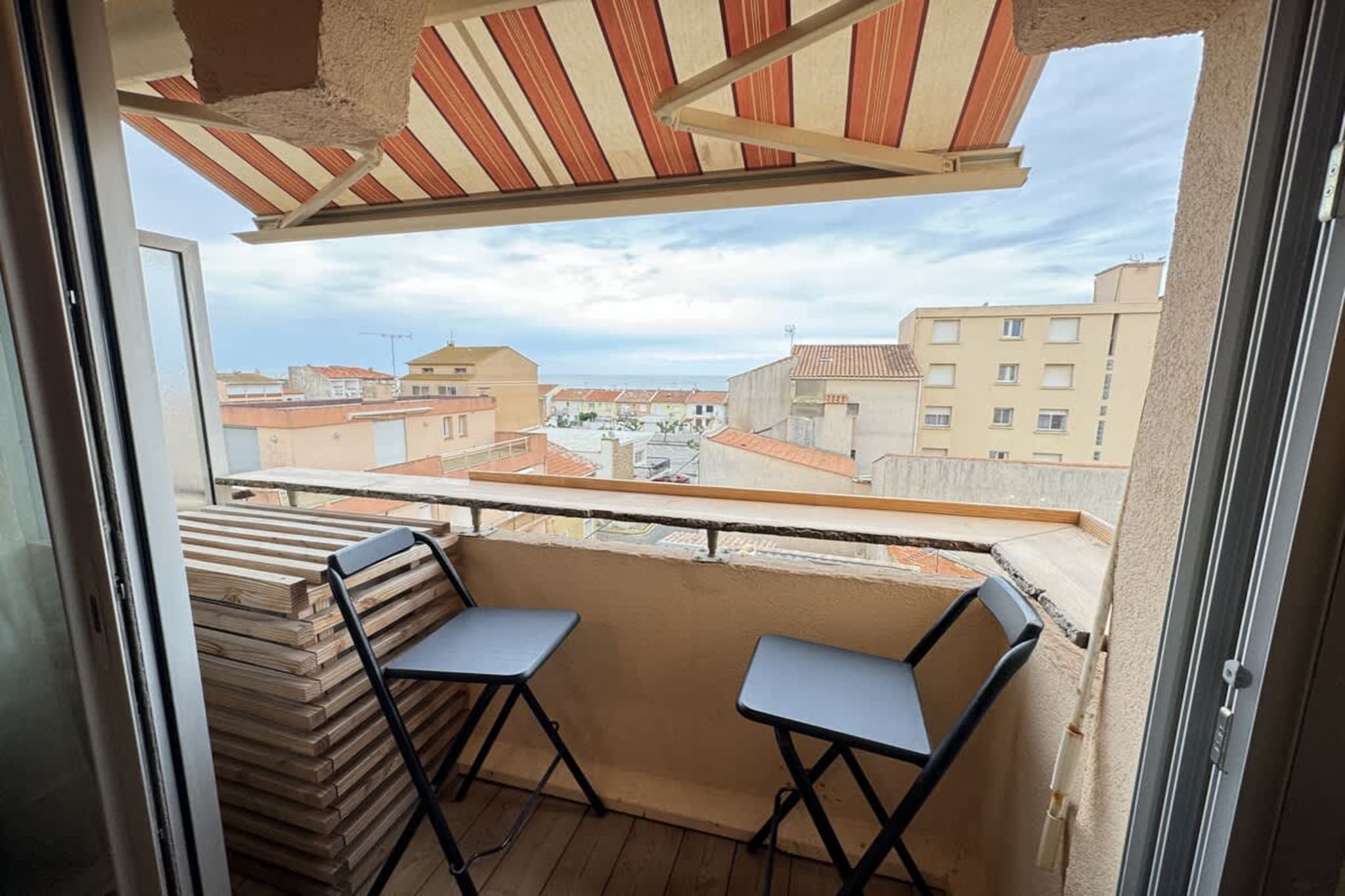 52 Duplex Aéré avec-Terrasbalkon