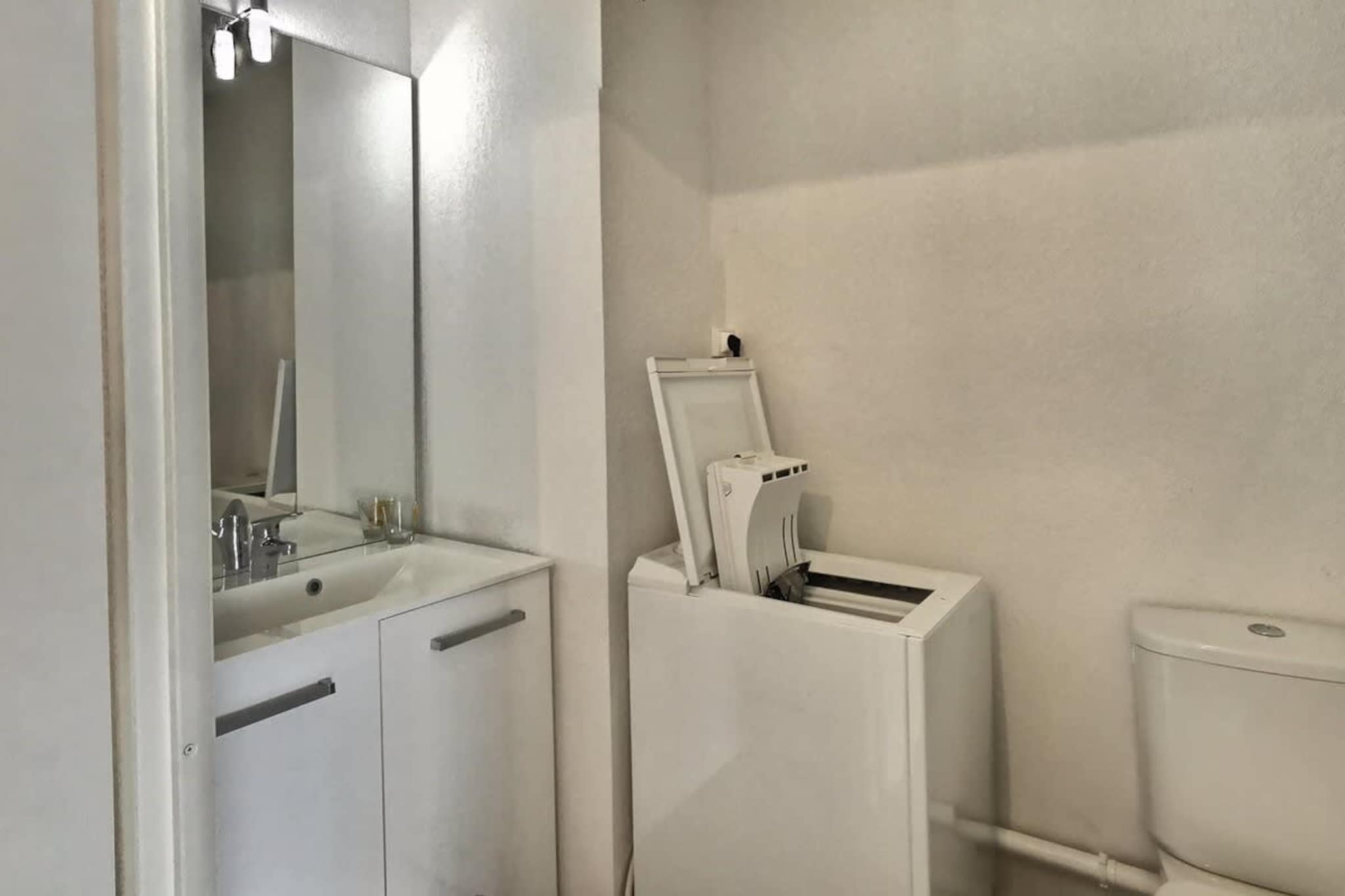 LOU 185 CUSSAC-Badkamer