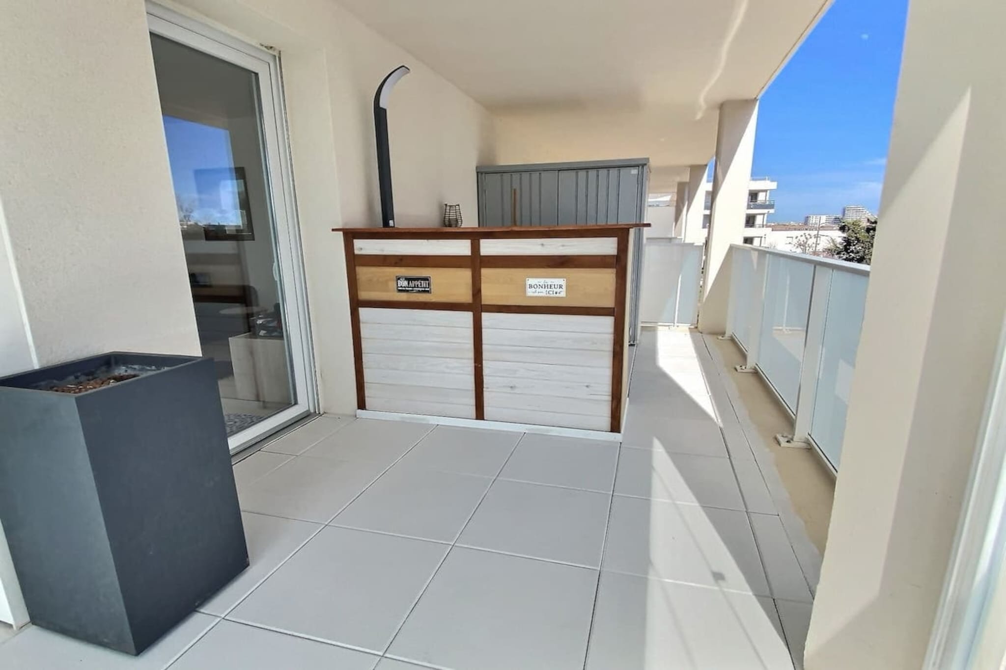 LOU 200 BLANGONET-Terrassenbalkon