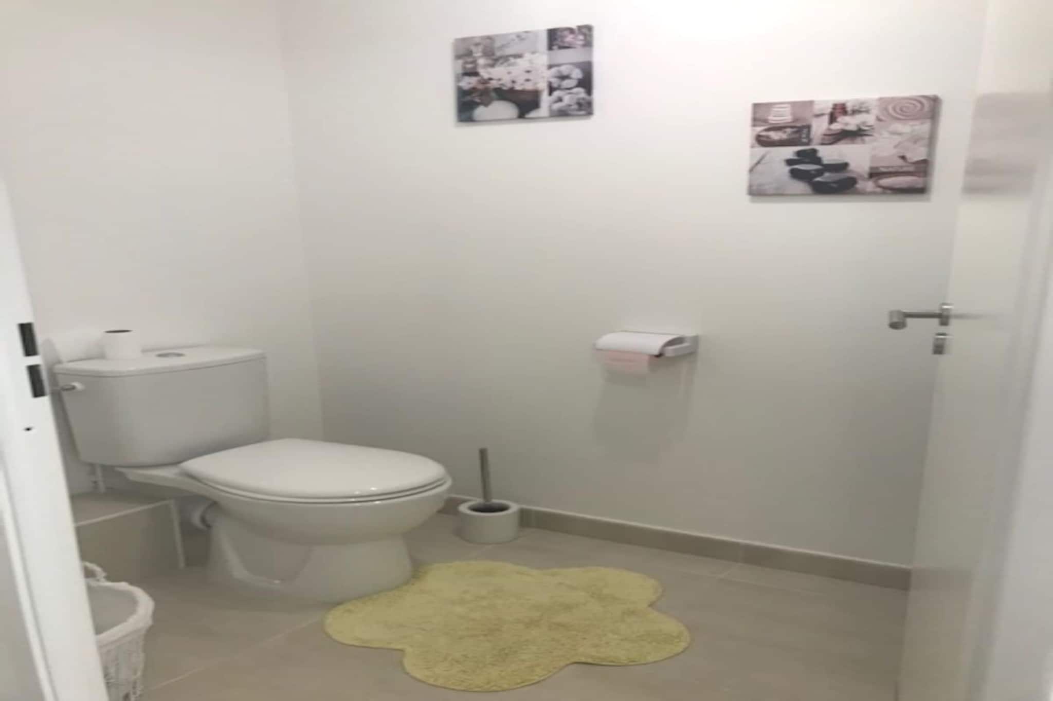 LOU 200 BLANGONET-Badezimmer